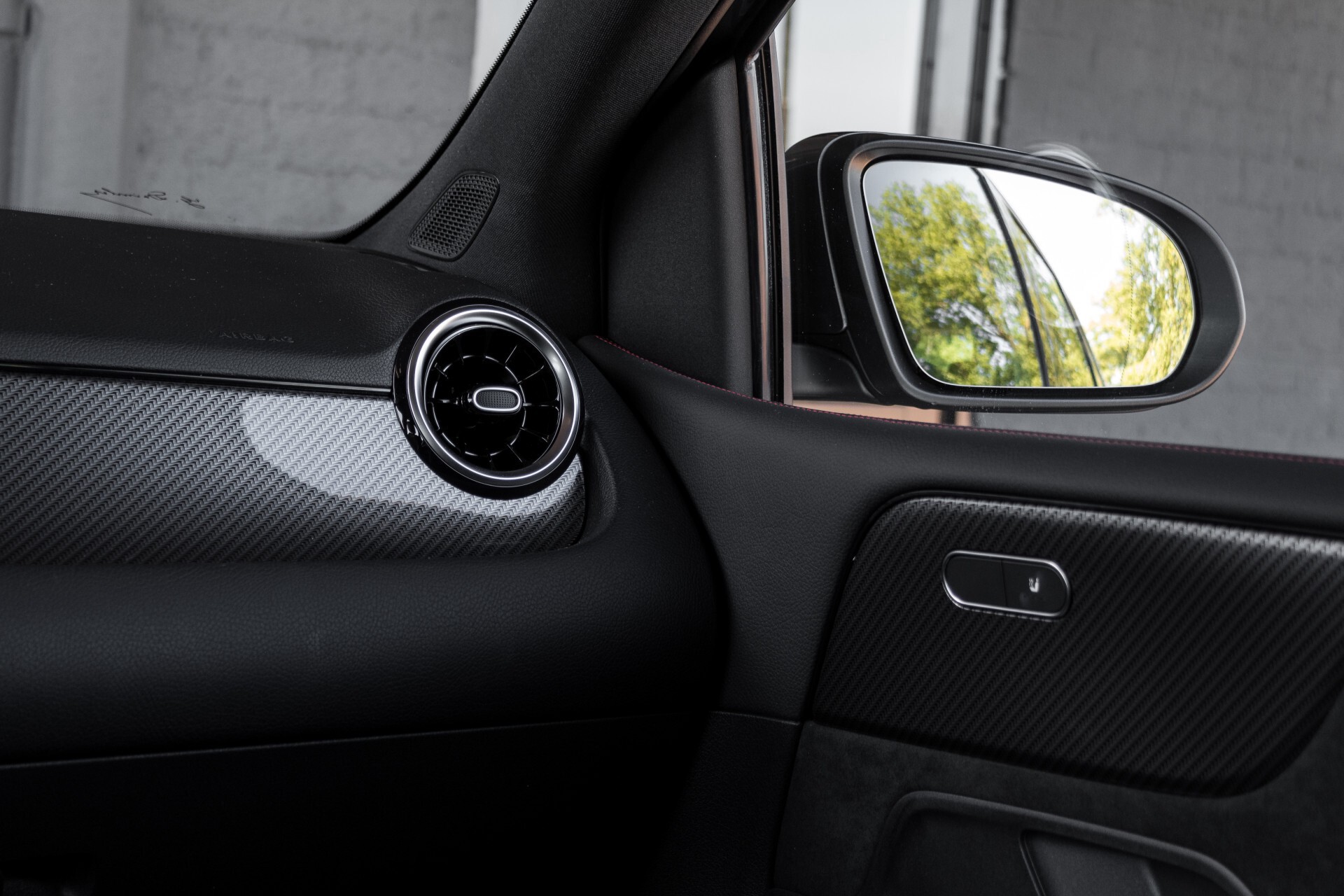 Mercedes-Benz B-Klasse 180d AMG Widescreen/M-bux/LED/19" Aut7 Foto 50