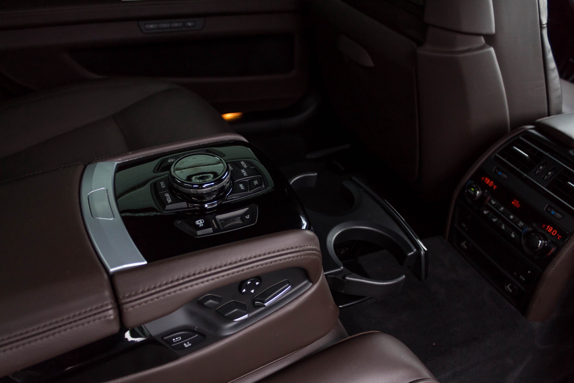 BMW 7 Serie 750Ld xDrive M-sport High Executive Individual Full Options BTW/BPM Aut8 Foto 55