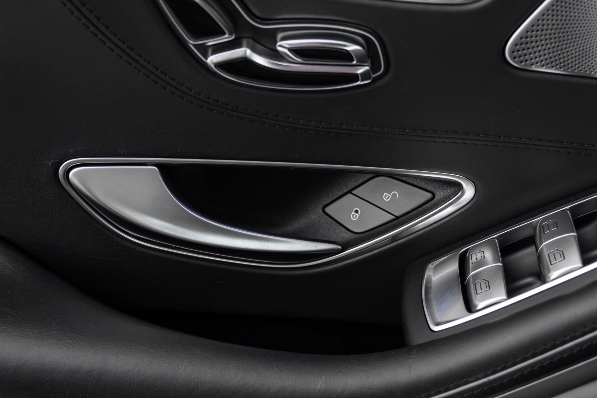 Mercedes-Benz S-Klasse Coupé 63 AMG 4-M Keramisch/Akrapovic/Swarowski/Designo/Burmester High End Aut7 Foto 25