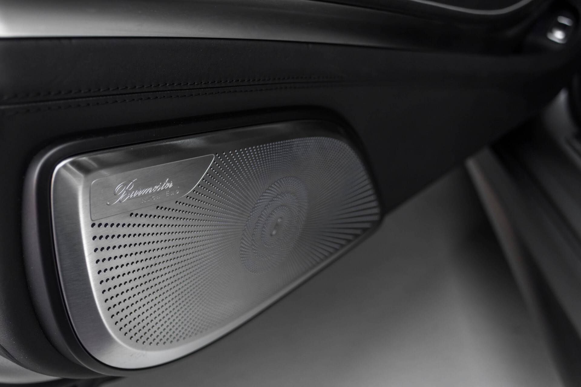 Mercedes-Benz S-Klasse Coupé 63 AMG 4-M Keramisch/Akrapovic/Swarowski/Designo/Burmester High End Aut7 Foto 45