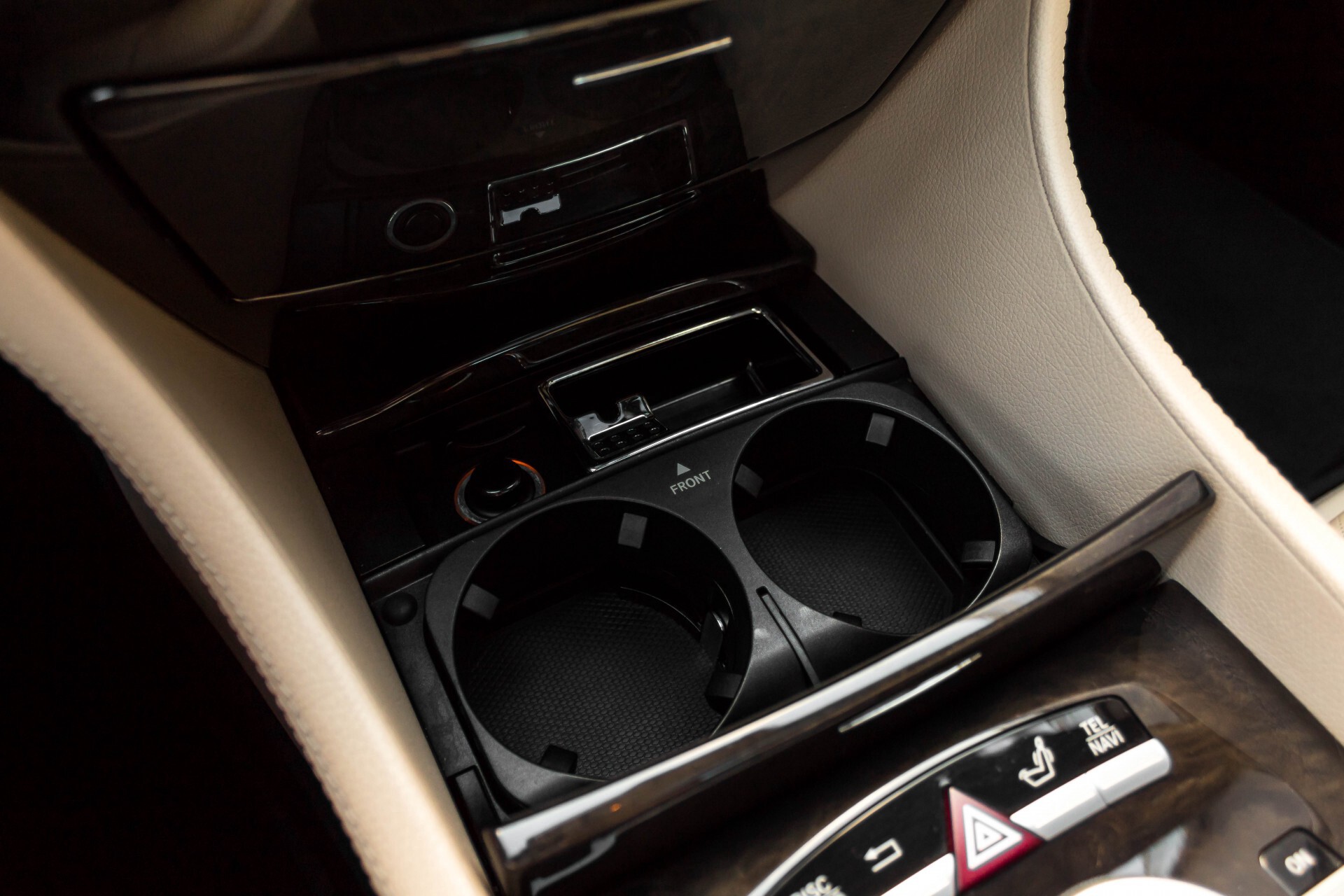 Mercedes-Benz CL-Klasse 500 Distronic/Nightvision/Massage/Harman-Kardon Aut7 Foto 32