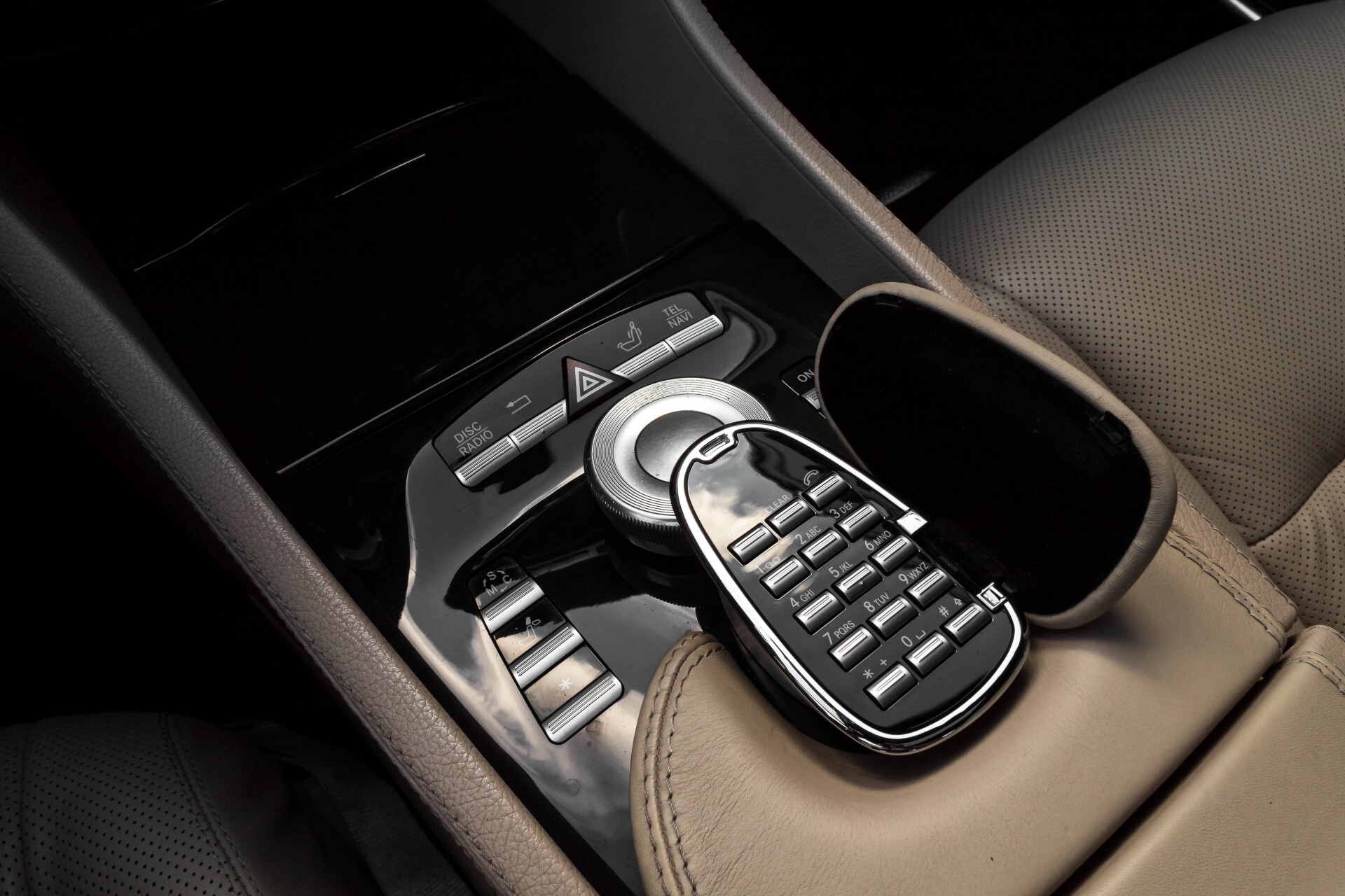 Mercedes-Benz CL-Klasse 500 Distronic/Nightvision/Massage/Harman-Kardon Aut7 Foto 33