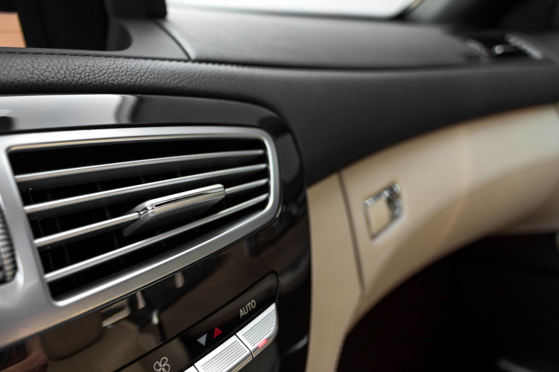 Mercedes-Benz CL-Klasse 500 Distronic/Nightvision/Massage/Harman-Kardon Aut7 Foto 35