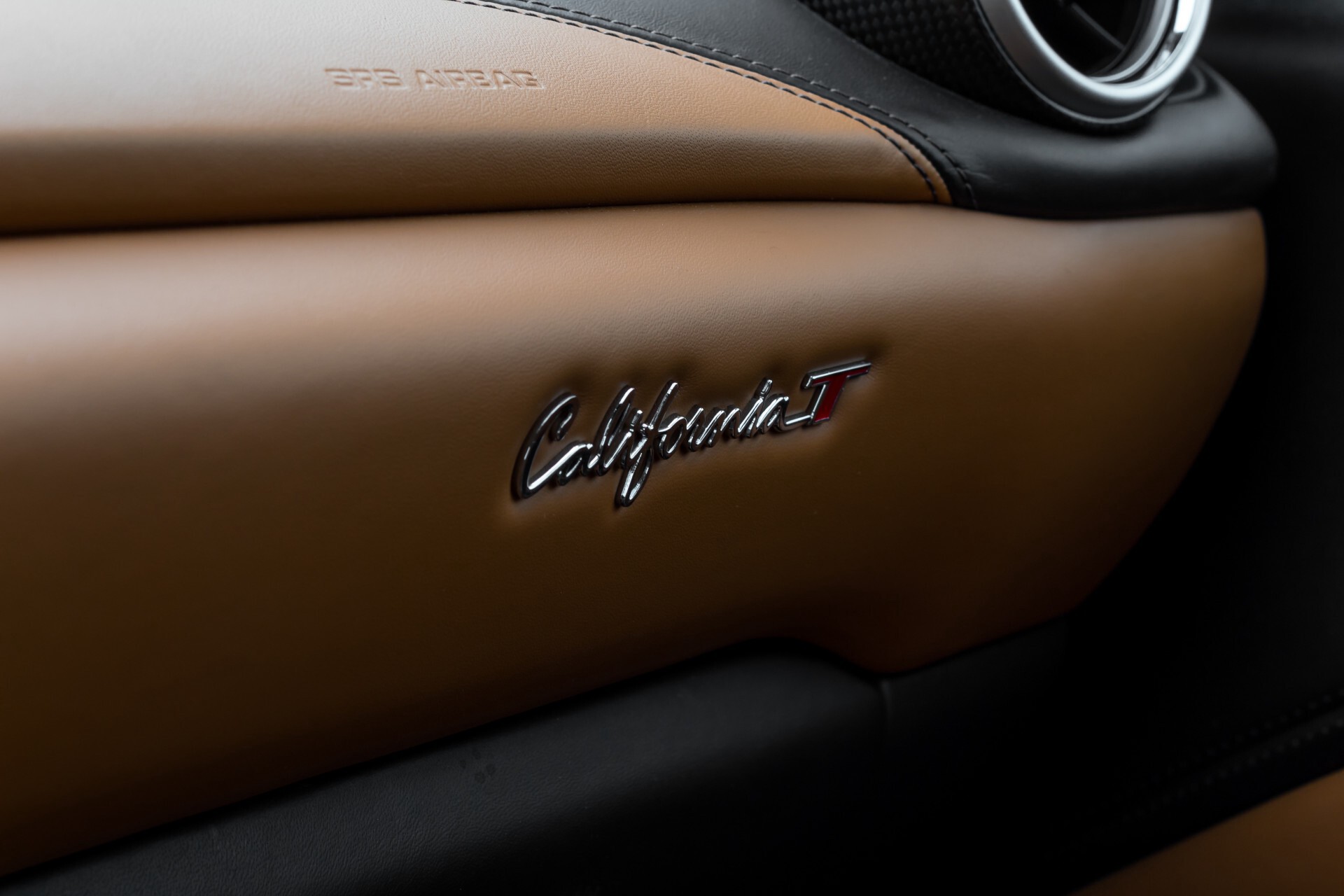 Ferrari California 3.9 T Full Carbon Nieuwprijs: €284081 Foto 33