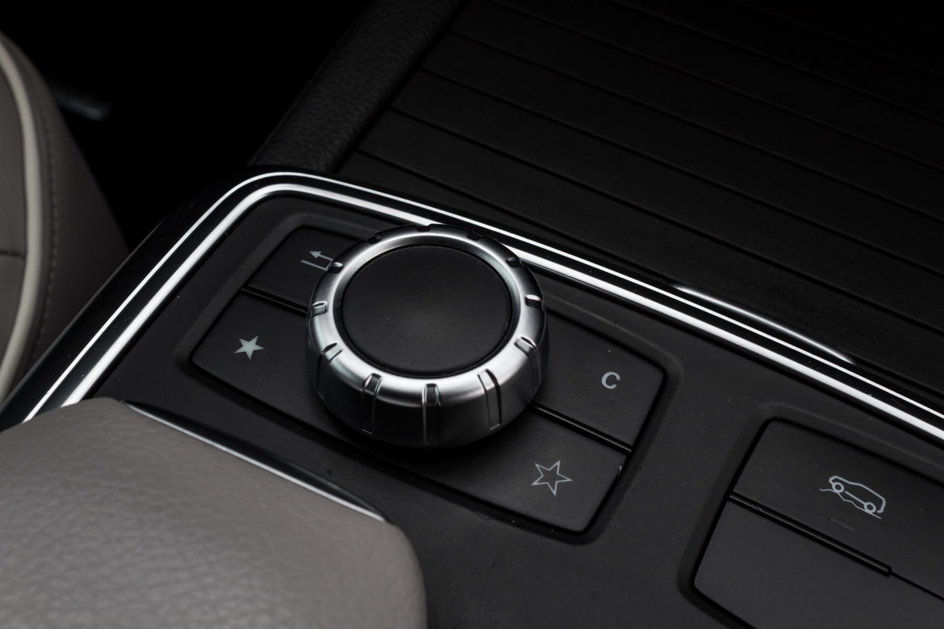 Mercedes-Benz M-Klasse 350 AMG 4-M Panorama/Keyless/Harman-Kardon/Camera/Trekhaak Aut7 Foto 38