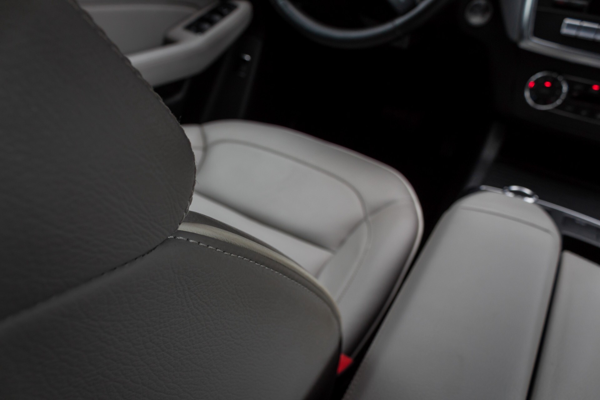 Mercedes-Benz M-Klasse 350 AMG 4-M Panorama/Keyless/Harman-Kardon/Camera/Trekhaak Aut7 Foto 47