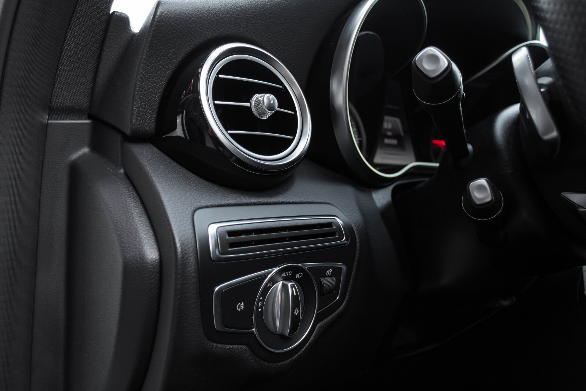 Mercedes-Benz C-Klasse Estate 200d AMG Night Wegkl-Trekhaak/LED/Dodehoekassistent/Verw Stln Aut7 Foto 18