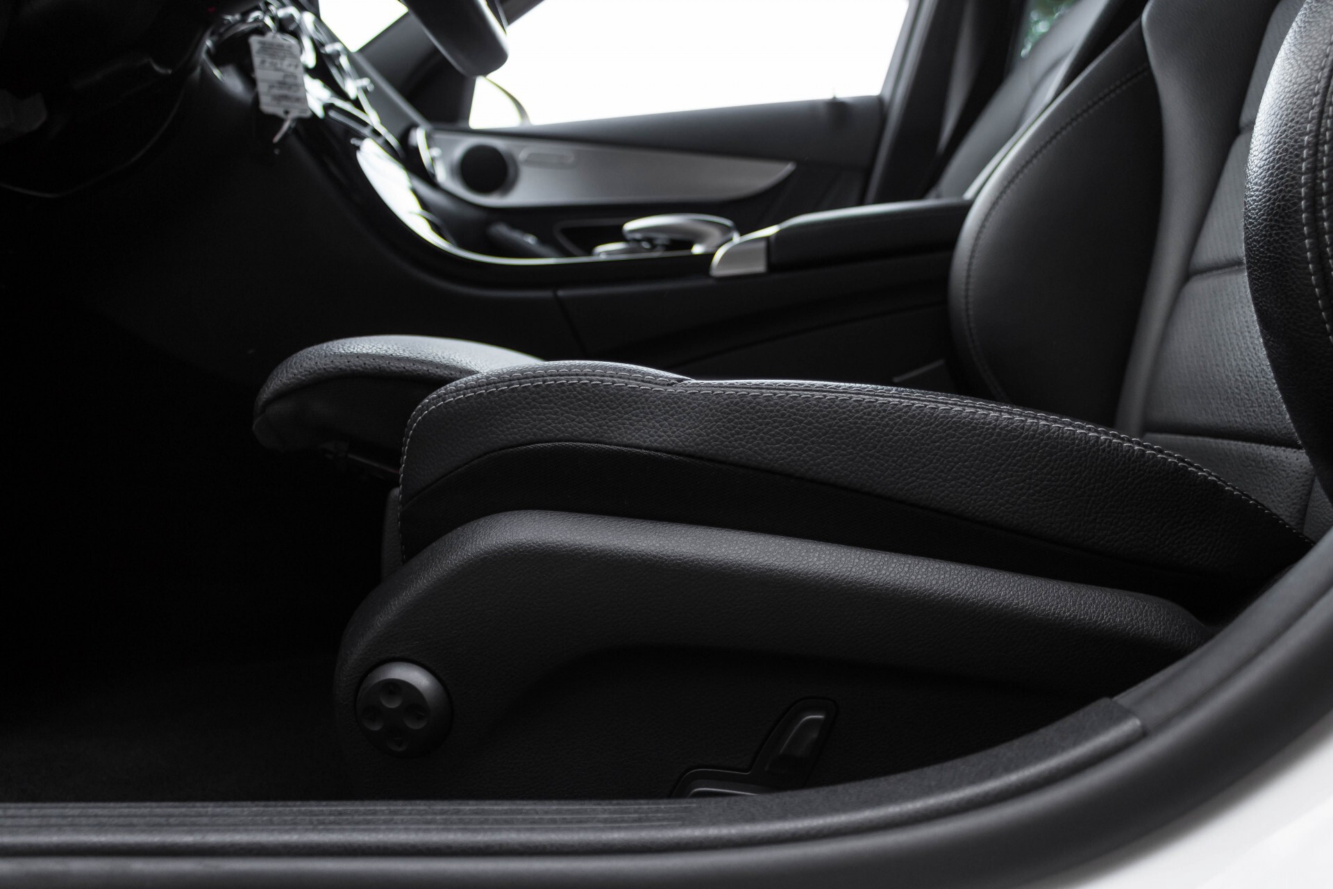 Mercedes-Benz C-Klasse Estate 200d AMG Night Wegkl-Trekhaak/LED/Dodehoekassistent/Verw Stln Aut7 Foto 33