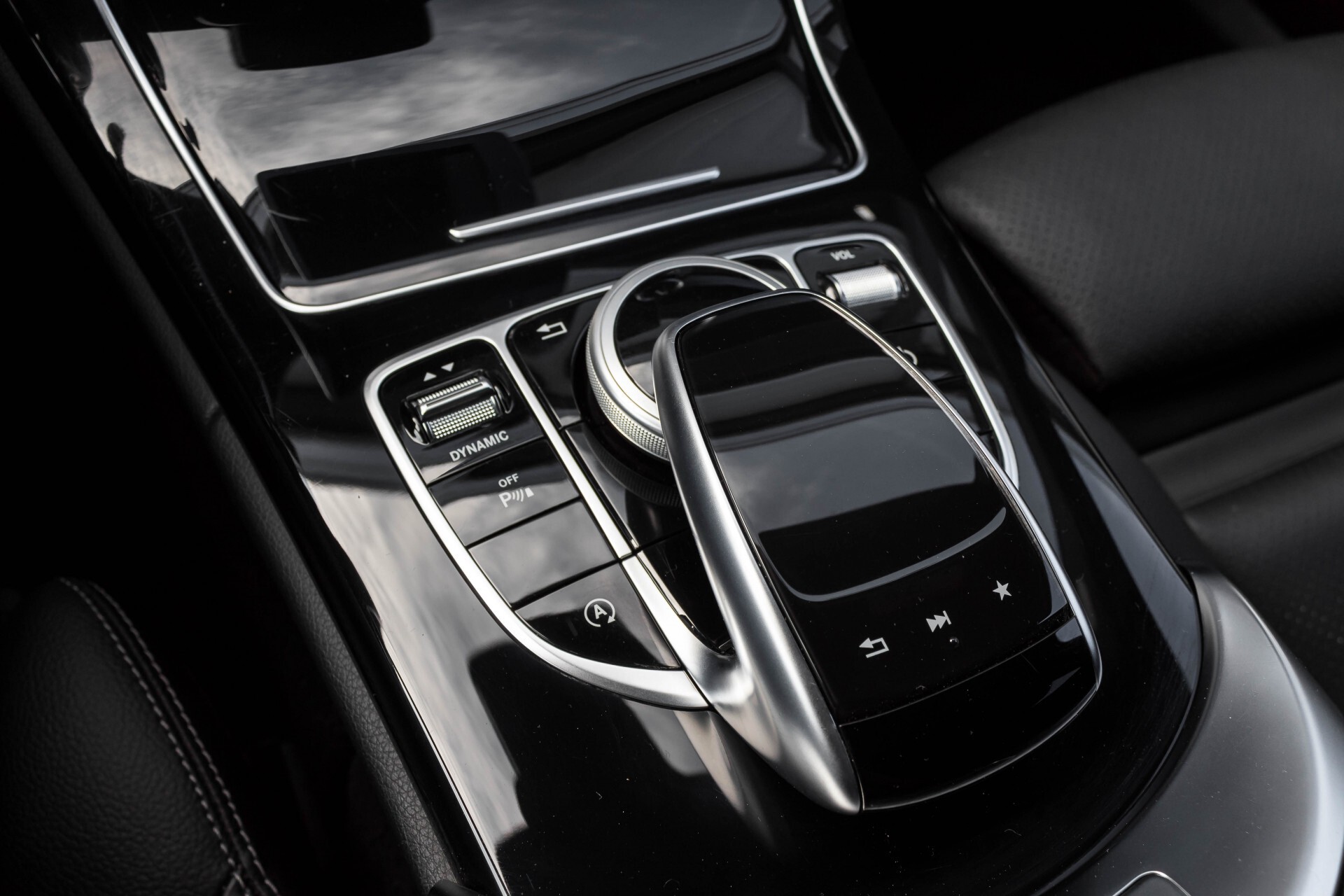 Mercedes-Benz C-Klasse Estate 200d AMG Night Wegkl-Trekhaak/LED/Dodehoekassistent/Verw Stln Aut7 Foto 44