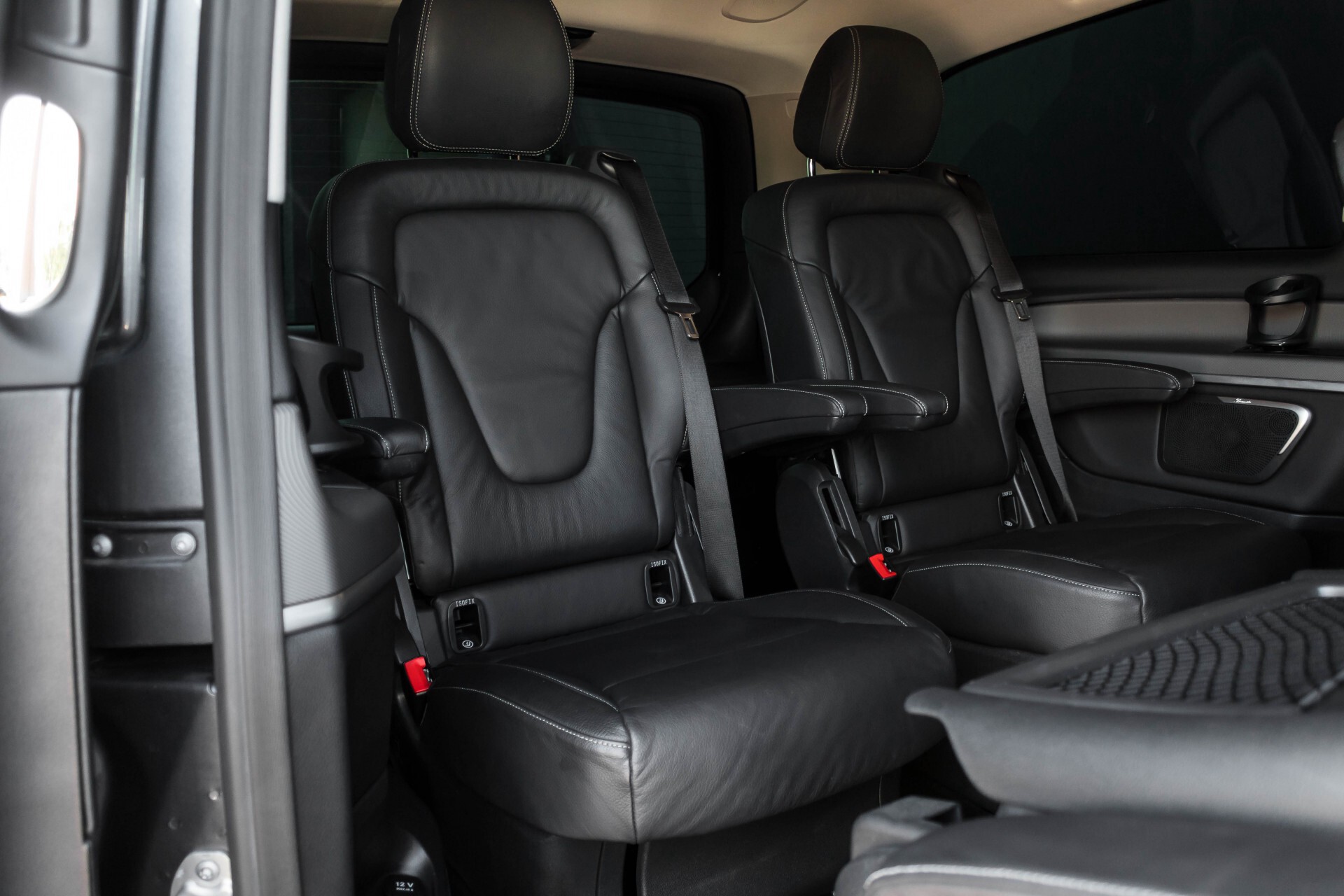 Mercedes-Benz V-Klasse 220 CDI Lang AMG 6-Persoons Avantgarde Edition Burmester/360camera/spoorpakket/ILS Aut7 Foto 5