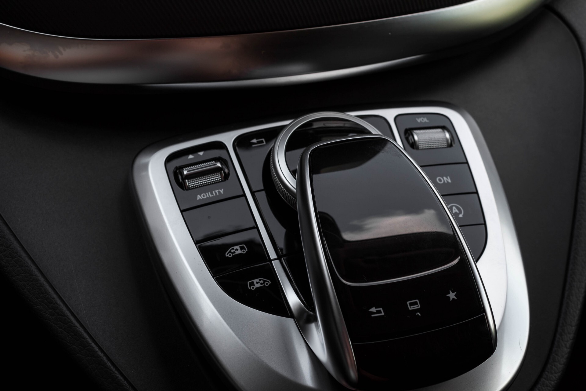 Mercedes-Benz V-Klasse 220 CDI Lang AMG 6-Persoons Avantgarde Edition Burmester/360camera/spoorpakket/ILS Aut7 Foto 52