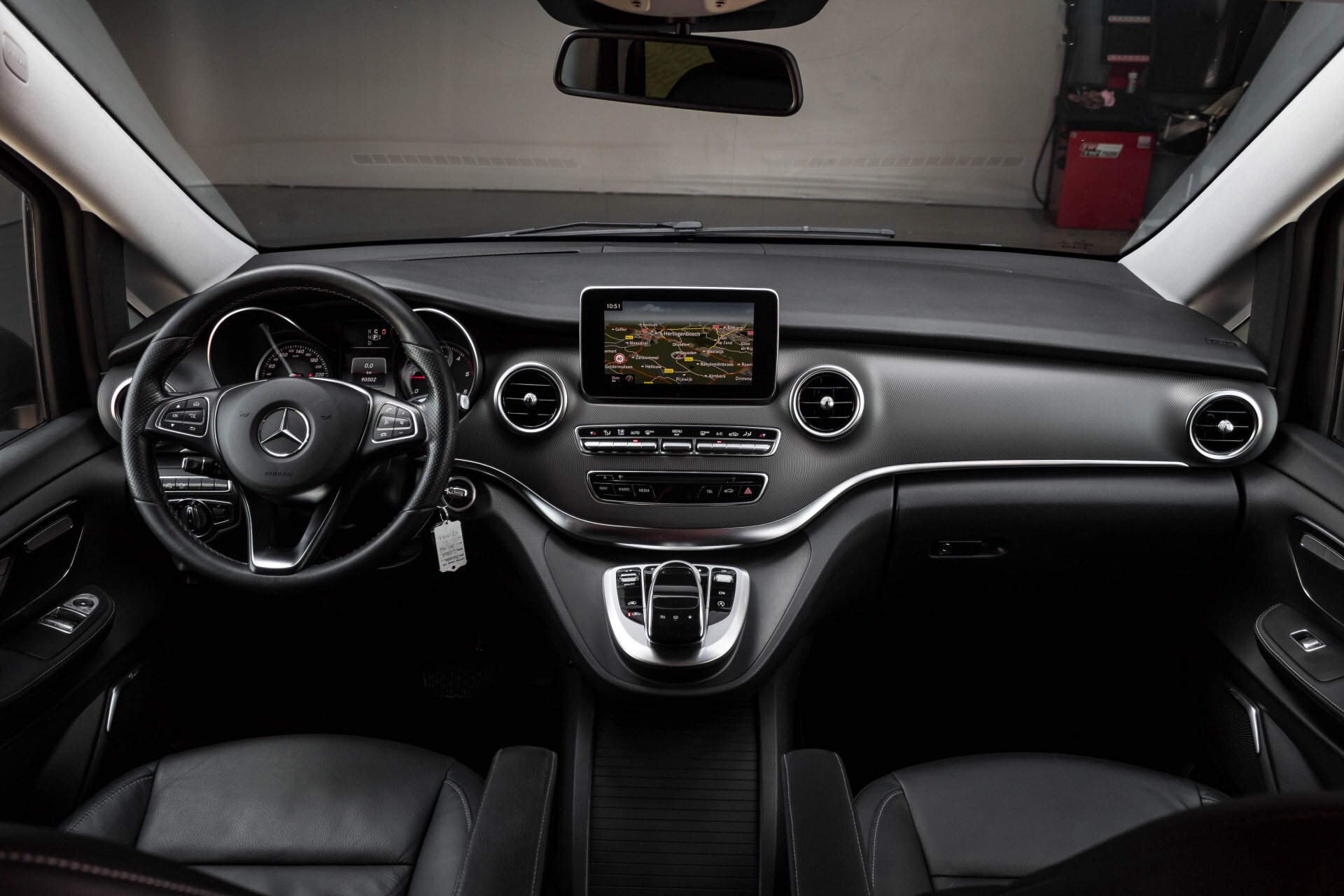 Mercedes-Benz V-Klasse 220 CDI Lang AMG 6-Persoons Avantgarde Edition Burmester/360camera/spoorpakket/ILS Aut7 Foto 7