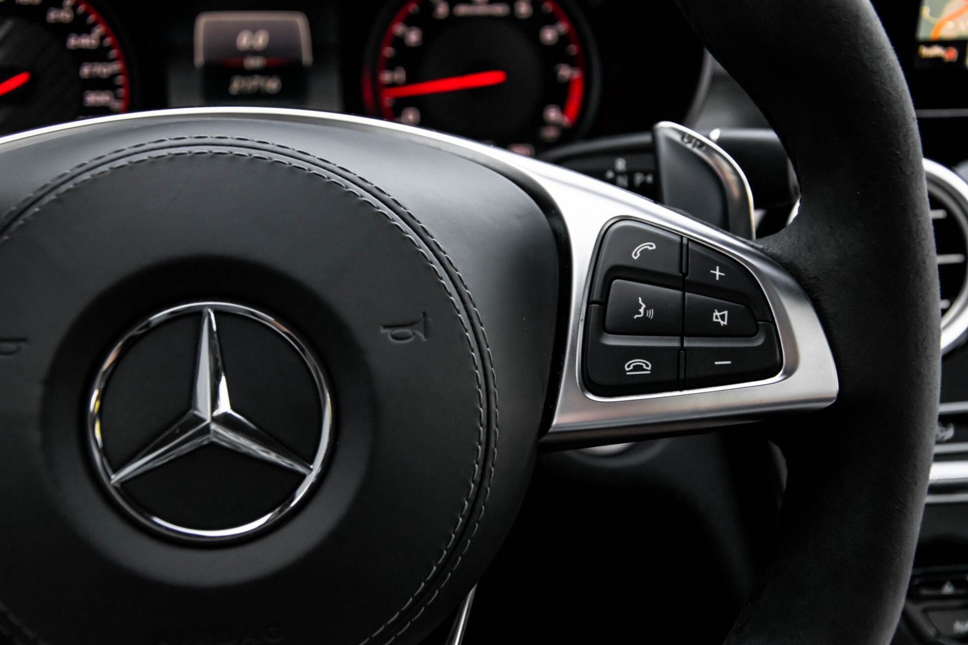 Mercedes-Benz C-Klasse 63 AMG S Akrapovic/Panorama/Distronic/Keyless/Comand/Camera/ILS Aut7 Foto 14