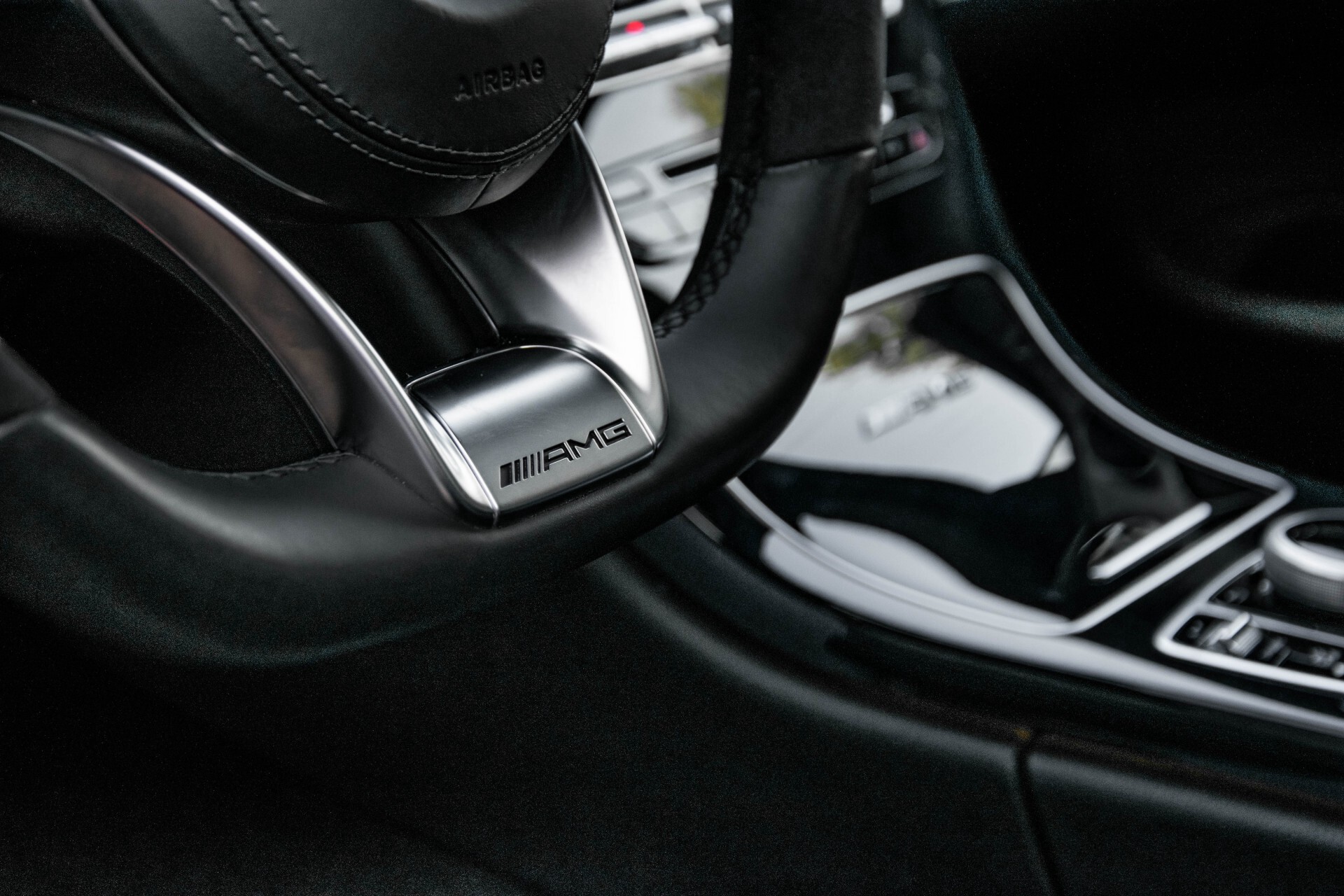 Mercedes-Benz C-Klasse 63 AMG S Akrapovic/Panorama/Distronic/Keyless/Comand/Camera/ILS Aut7 Foto 31