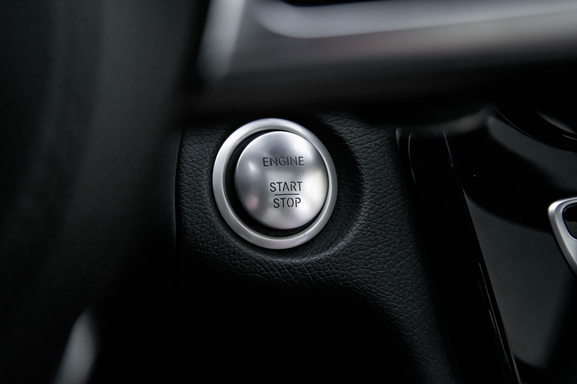 Mercedes-Benz C-Klasse 63 AMG S Akrapovic/Panorama/Distronic/Keyless/Comand/Camera/ILS Aut7 Foto 40