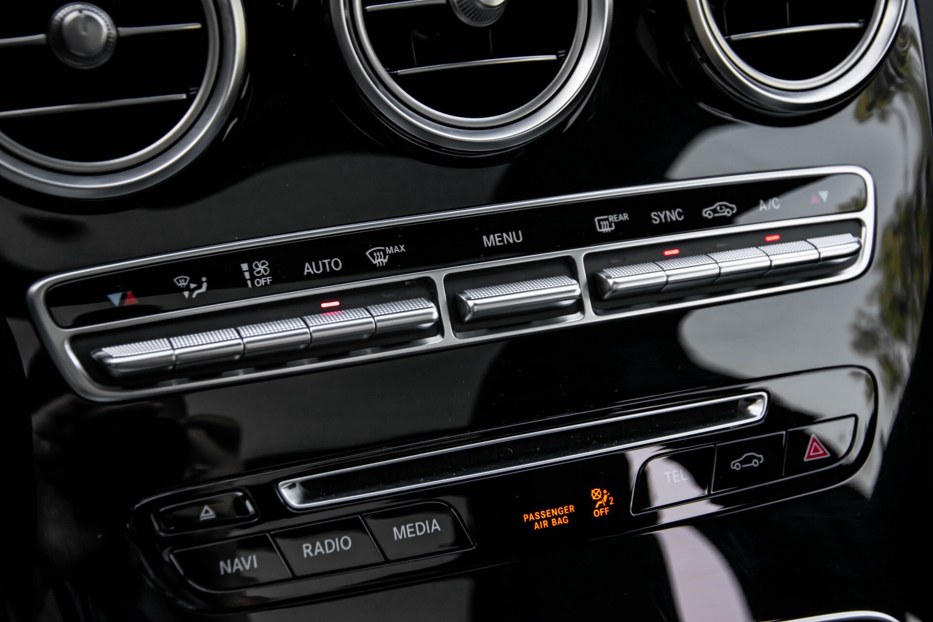 Mercedes-Benz C-Klasse 63 AMG S Akrapovic/Panorama/Distronic/Keyless/Comand/Camera/ILS Aut7 Foto 45