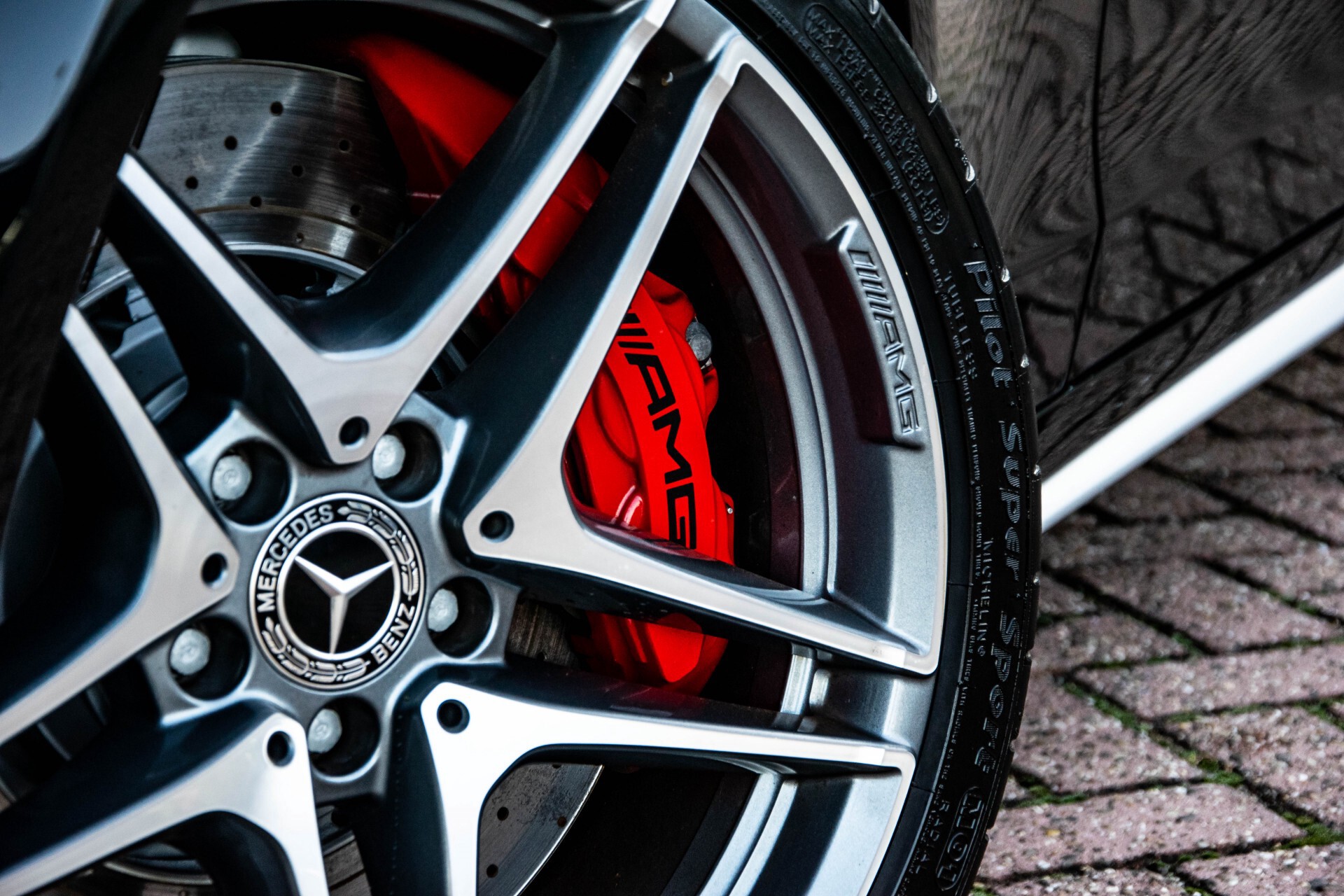 Mercedes-Benz C-Klasse 63 AMG S Akrapovic/Panorama/Distronic/Keyless/Comand/Camera/ILS Aut7 Foto 50