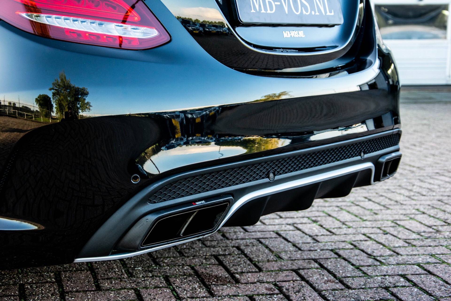 Mercedes-Benz C-Klasse 63 AMG S Akrapovic/Panorama/Distronic/Keyless/Comand/Camera/ILS Aut7 Foto 66