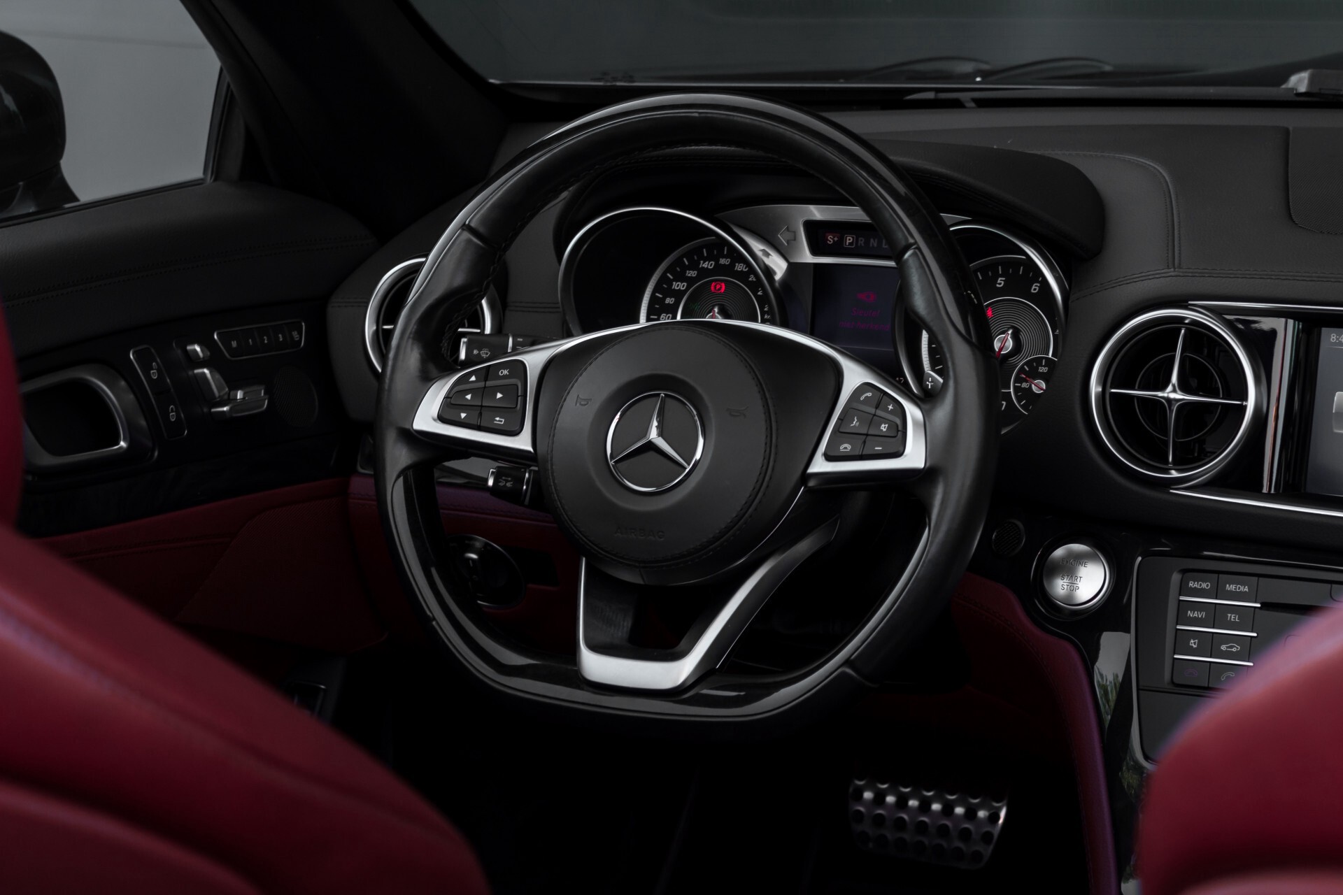 Mercedes-Benz SL-Klasse 400 Panorama/Distronic/Keyless/Massage/Memory/Camera Aut9 Foto 9