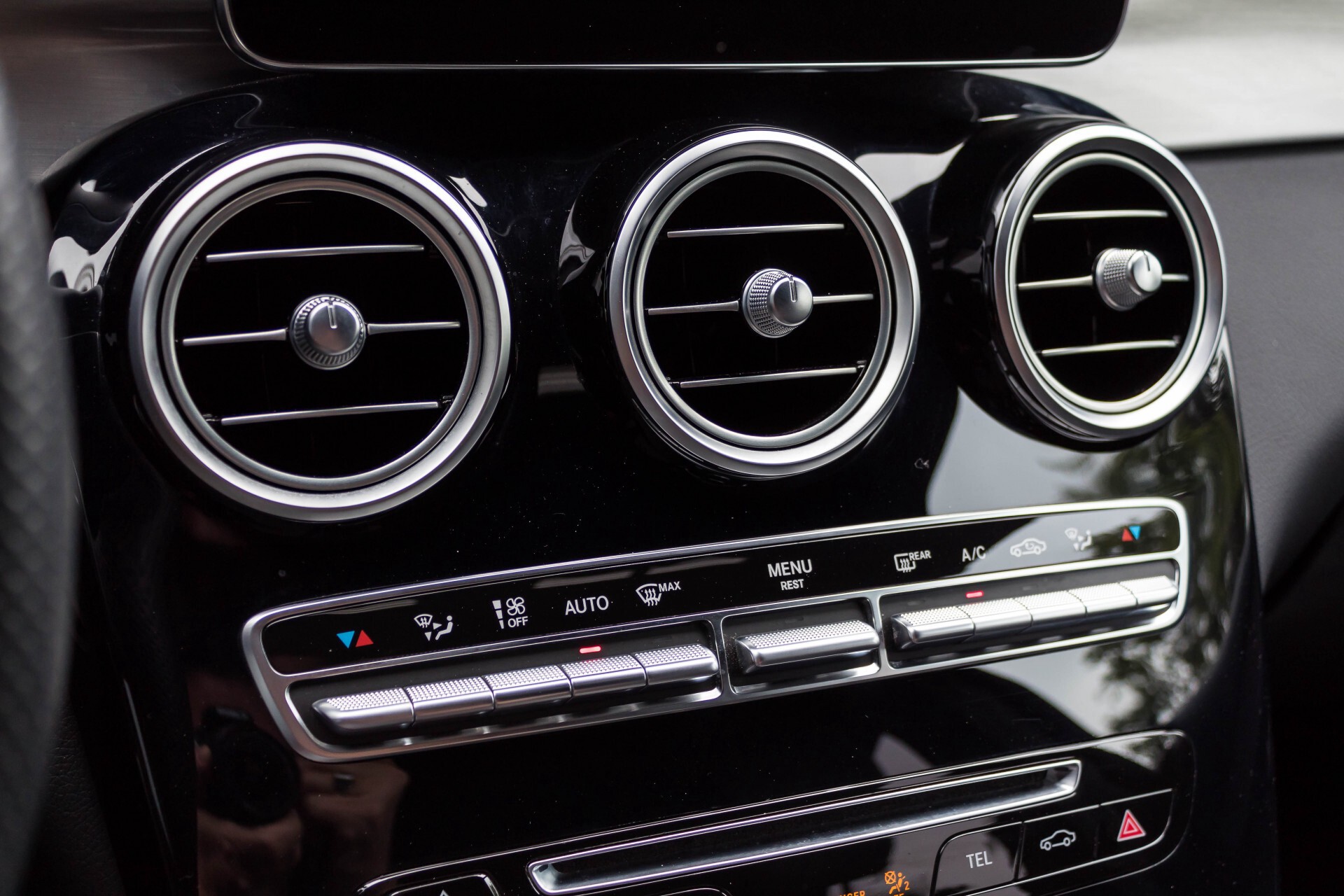 Mercedes-Benz GLC 300 4-M AMG Luchtvering/Distronic/Keyless/Comand/360/Burmester/Schuifdak/Night Aut9 Foto 18