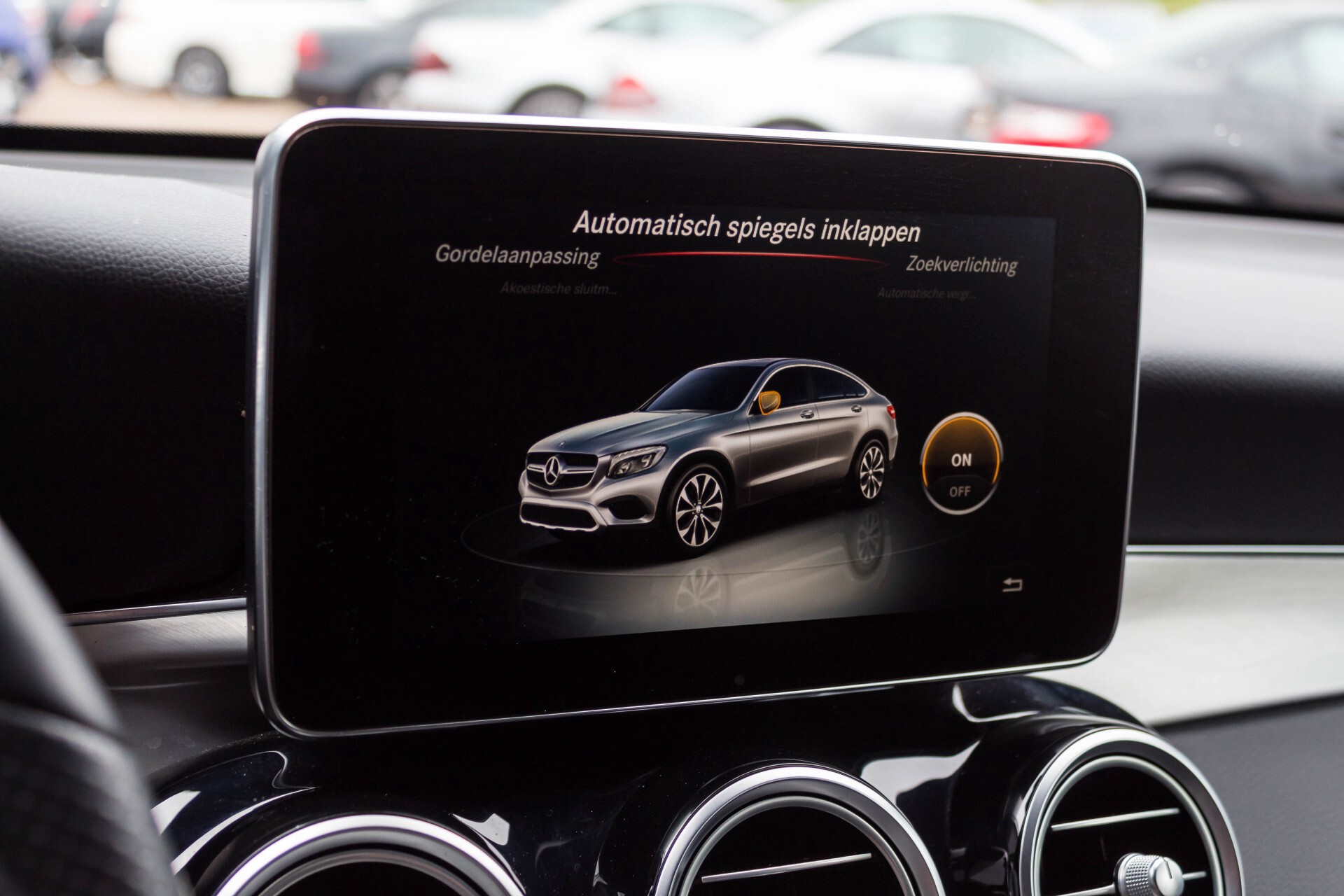 Mercedes-Benz GLC 300 4-M AMG Luchtvering/Distronic/Keyless/Comand/360/Burmester/Schuifdak/Night Aut9 Foto 25