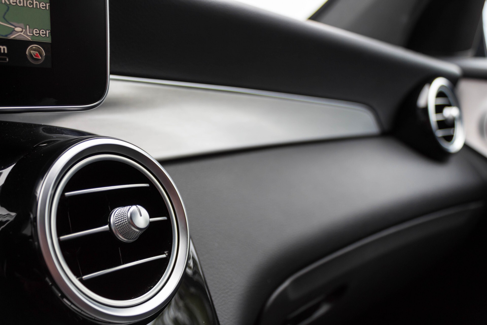 Mercedes-Benz GLC 300 4-M AMG Luchtvering/Distronic/Keyless/Comand/360/Burmester/Schuifdak/Night Aut9 Foto 28