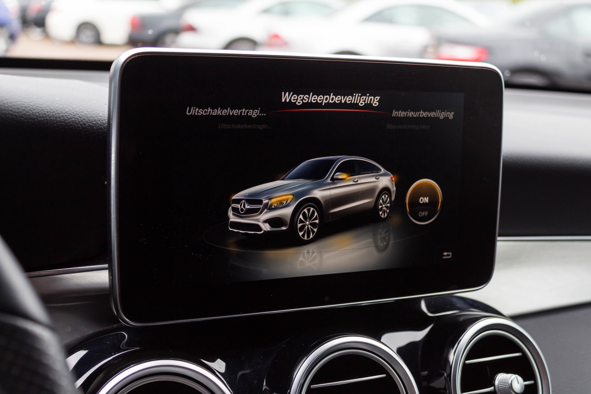 Mercedes-Benz GLC 300 4-M AMG Luchtvering/Distronic/Keyless/Comand/360/Burmester/Schuifdak/Night Aut9 Foto 29