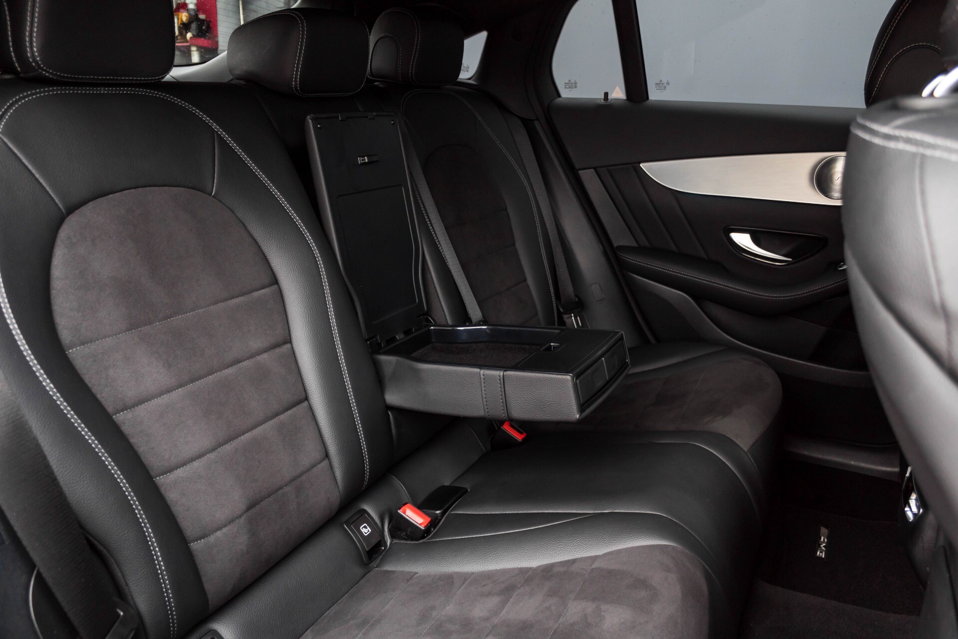 Mercedes-Benz GLC 300 4-M AMG Luchtvering/Distronic/Keyless/Comand/360/Burmester/Schuifdak/Night Aut9 Foto 5