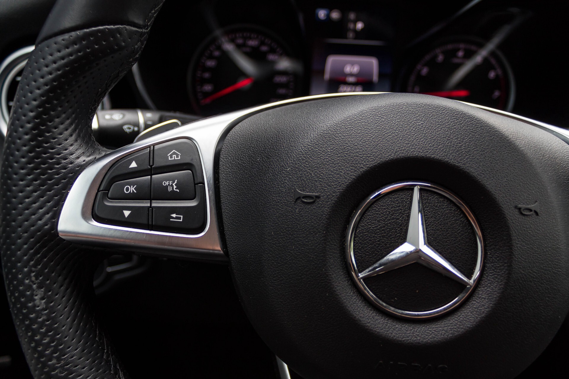 Mercedes-Benz GLC 300 4-M AMG Luchtvering/Distronic/Keyless/Comand/360/Burmester/Schuifdak/Night Aut9 Foto 9