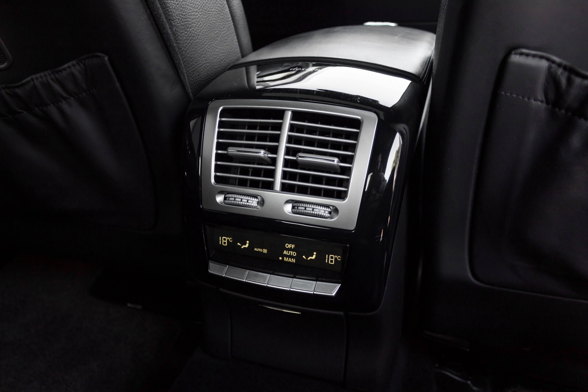 Mercedes-Benz S-Klasse 63 AMG Lang Panorama/Distronic/Keyless/Massage/Nightvision/Harman Aut7 Foto 52