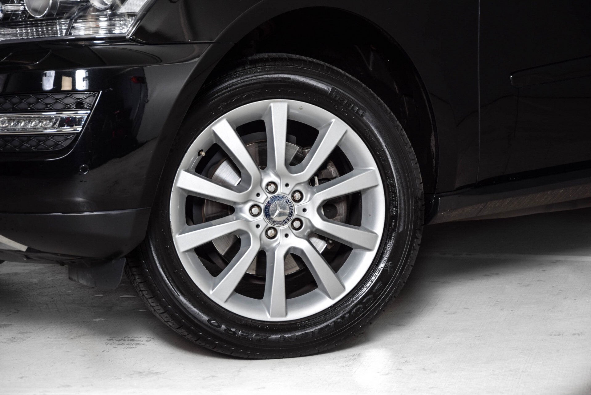 Mercedes-Benz M-Klasse 350 4-M Grand Edition Aut7 Foto 19