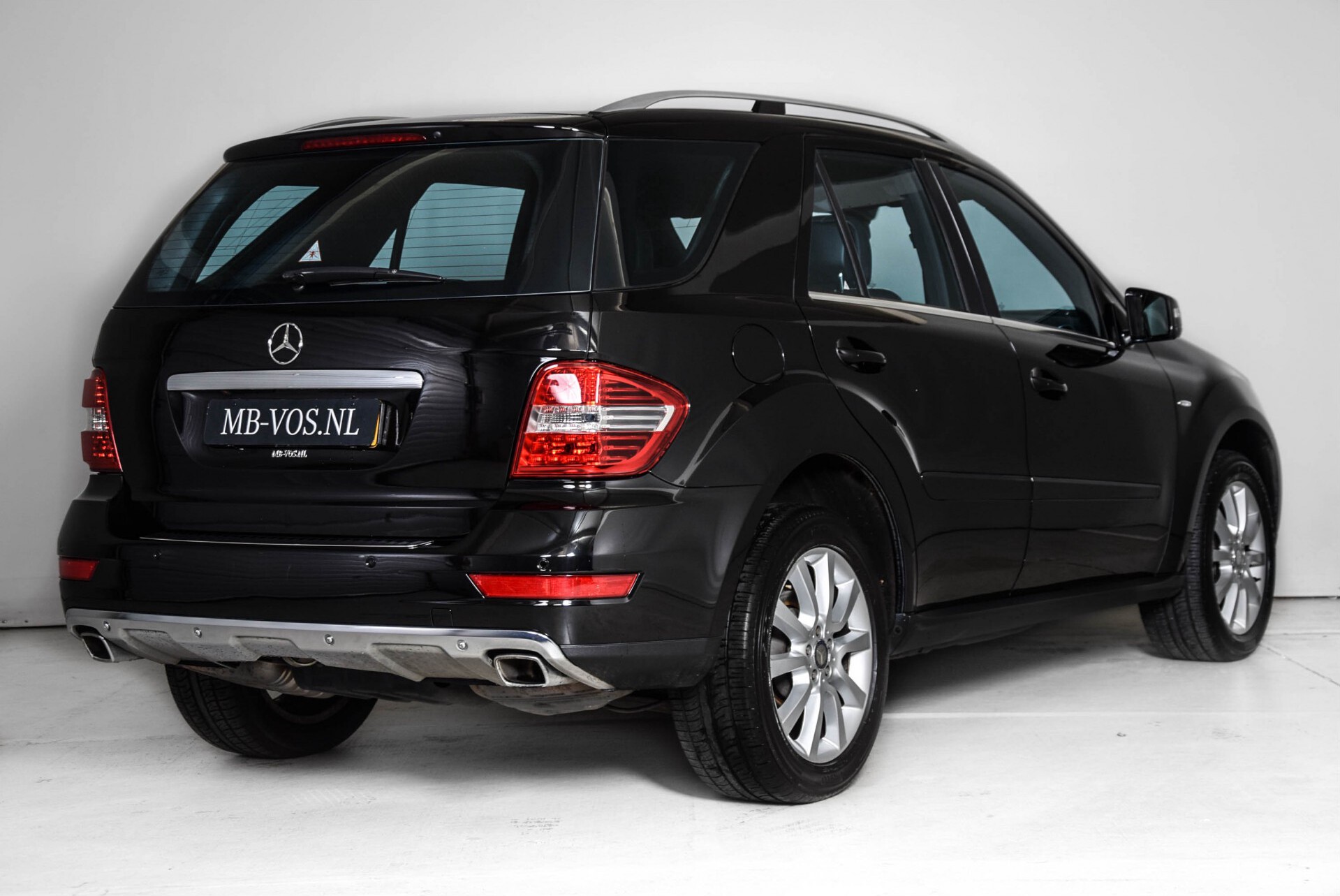 Mercedes-Benz M-Klasse 350 4-M Grand Edition Aut7 Foto 2