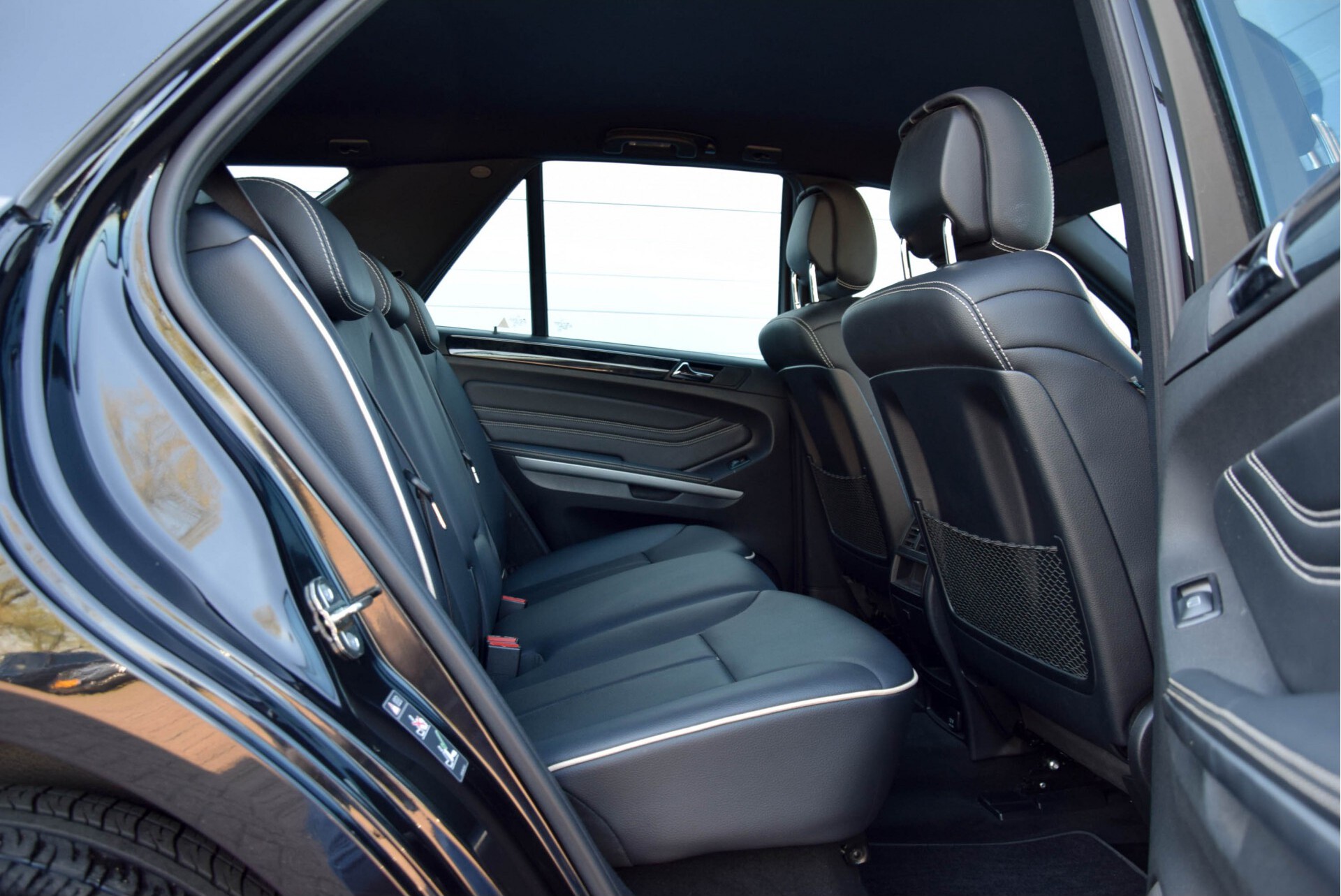 Mercedes-Benz M-Klasse 350 4-M Grand Edition Aut7 Foto 4