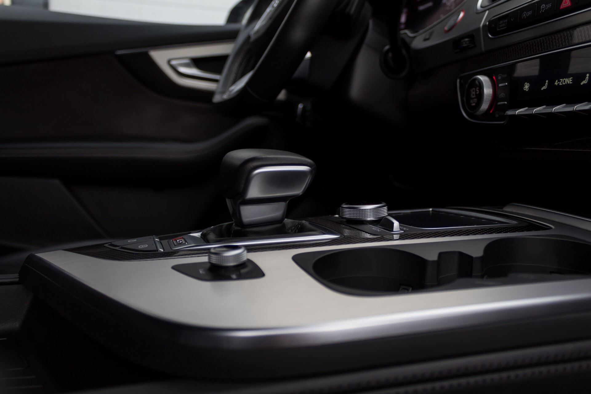 Audi SQ7 4.0 TDI Quattro 7-Persoons Full Options  Aut8 Foto 23