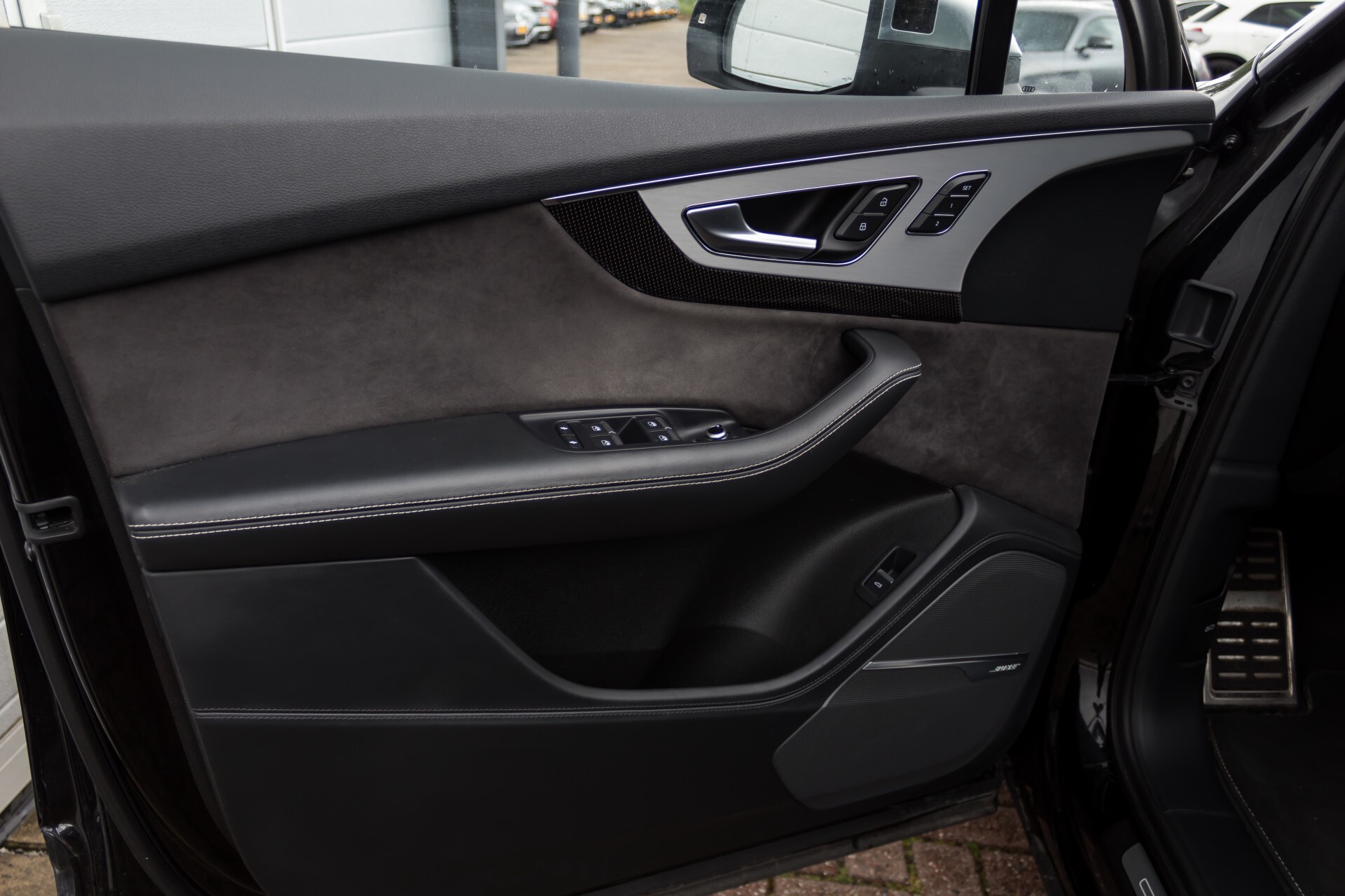 Audi SQ7 4.0 TDI Quattro 7-Persoons Full Options  Aut8 Foto 39