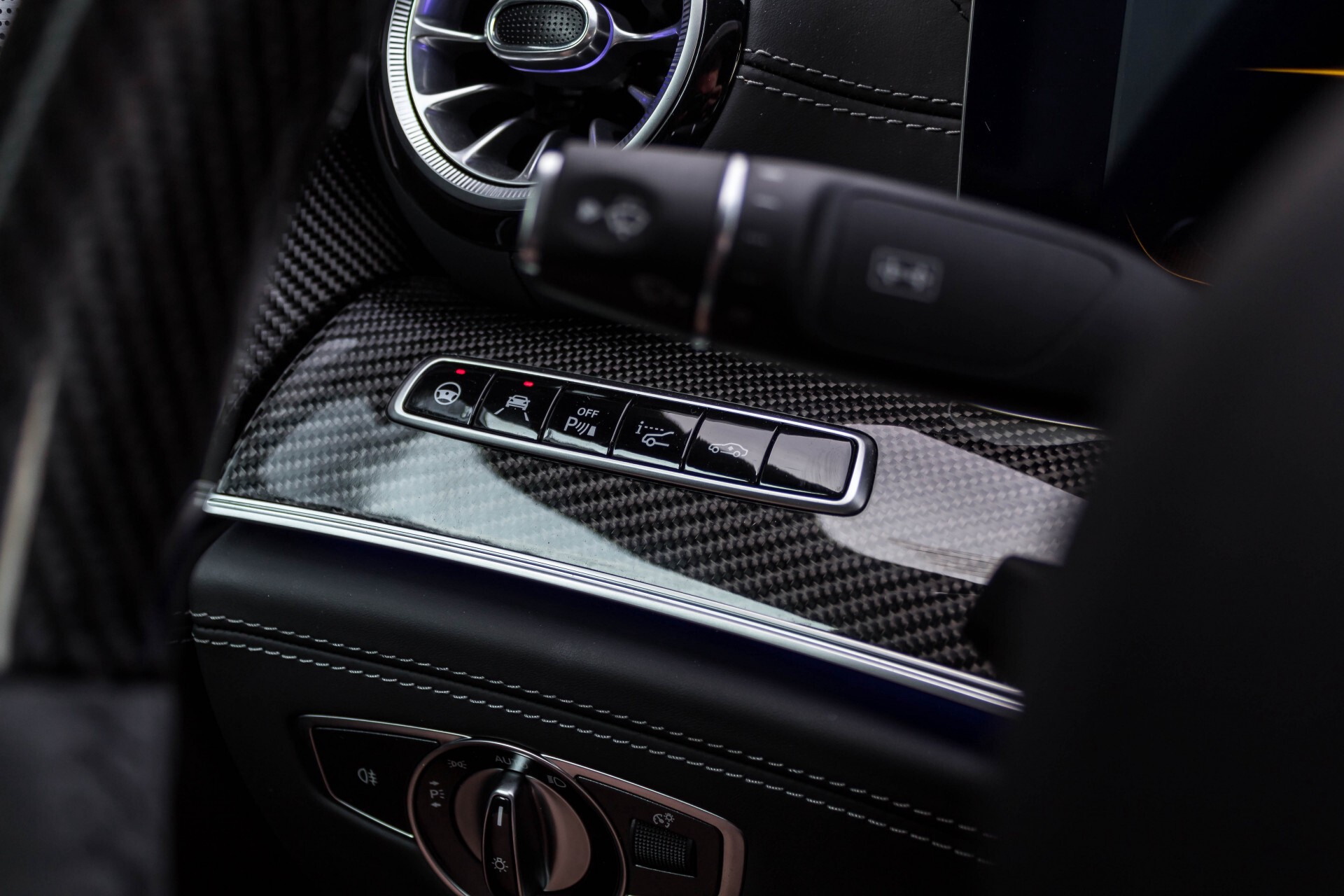 Mercedes-Benz AMG GT 4-Door Coupe 63 S 4+ Ceramic/Designo/Carbon/Burmester 3D/TV/Massage Aut9 Foto 54