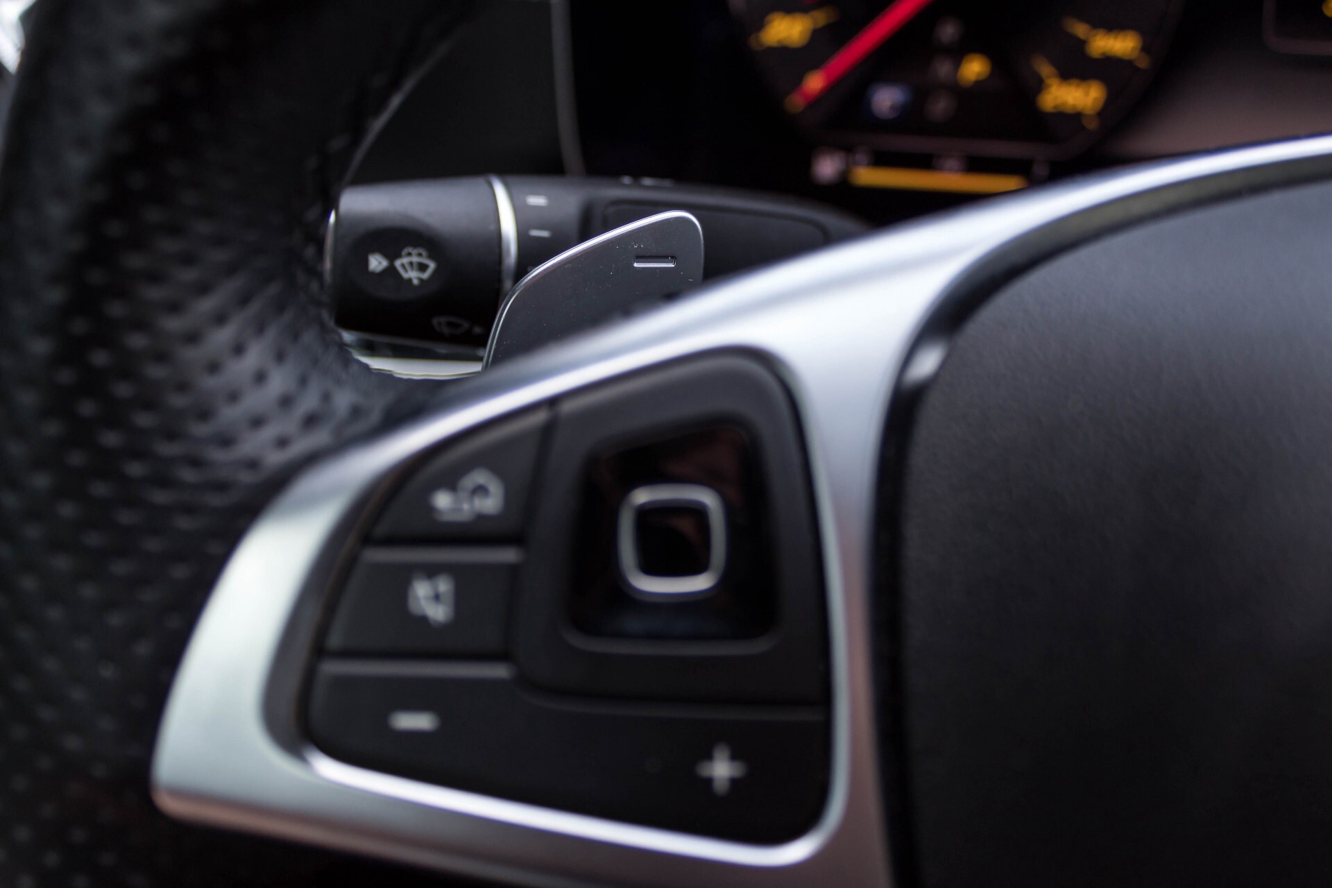 Mercedes-Benz E-Klasse Coupé 300 AMG Luchtvering/Distronic/Keyless/Designo/Burmester/Stoelkoeling Aut7 Foto 10