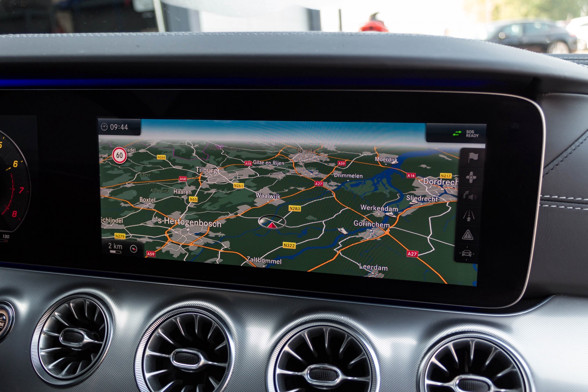 Mercedes-Benz E-Klasse Coupé 300 AMG Luchtvering/Distronic/Keyless/Designo/Burmester/Stoelkoeling Aut7 Foto 17