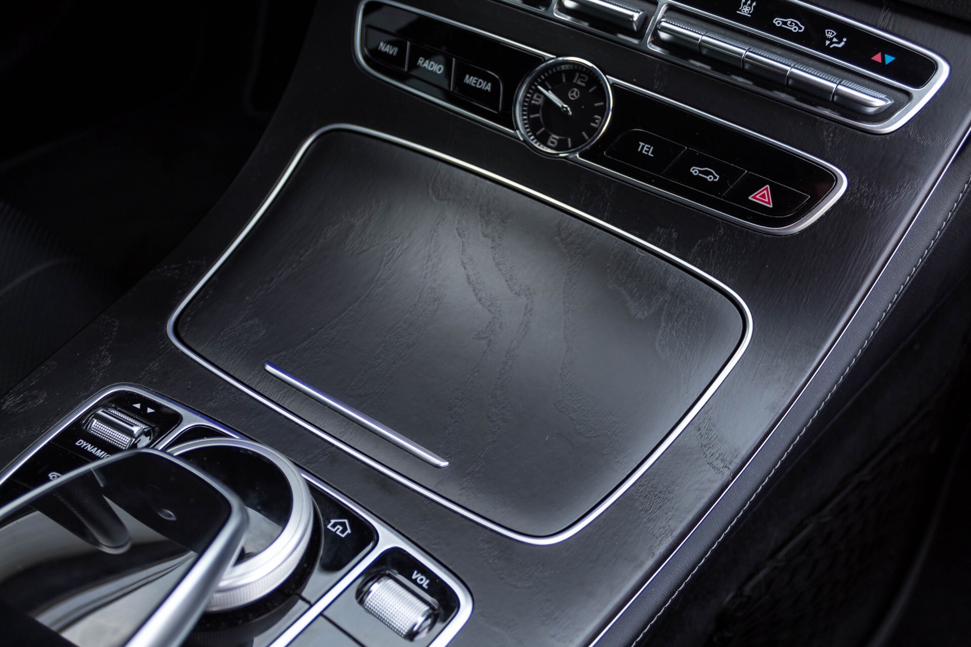 Mercedes-Benz E-Klasse Coupé 300 AMG Luchtvering/Distronic/Keyless/Designo/Burmester/Stoelkoeling Aut7 Foto 22