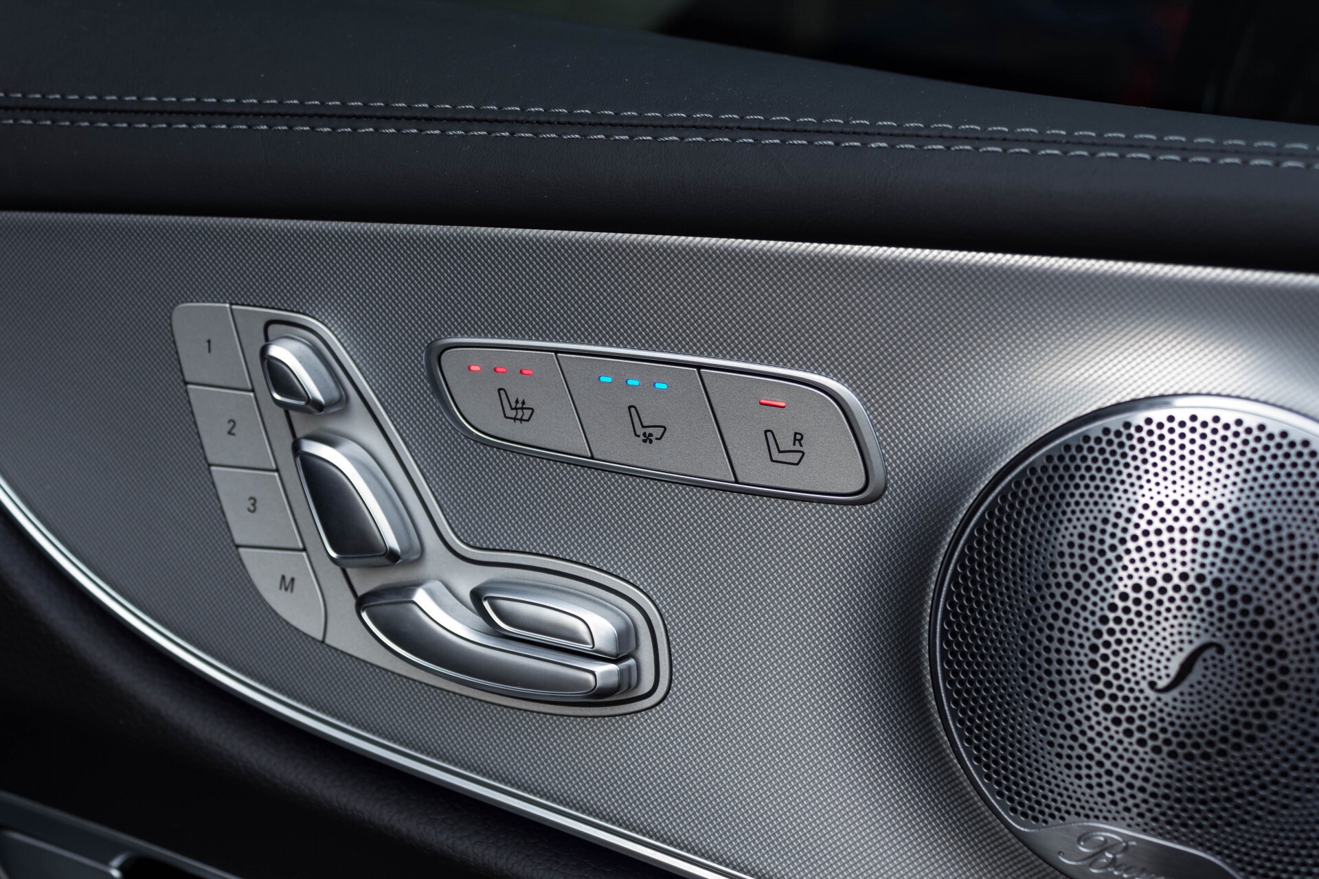 Mercedes-Benz E-Klasse Coupé 300 AMG Luchtvering/Distronic/Keyless/Designo/Burmester/Stoelkoeling Aut7 Foto 42