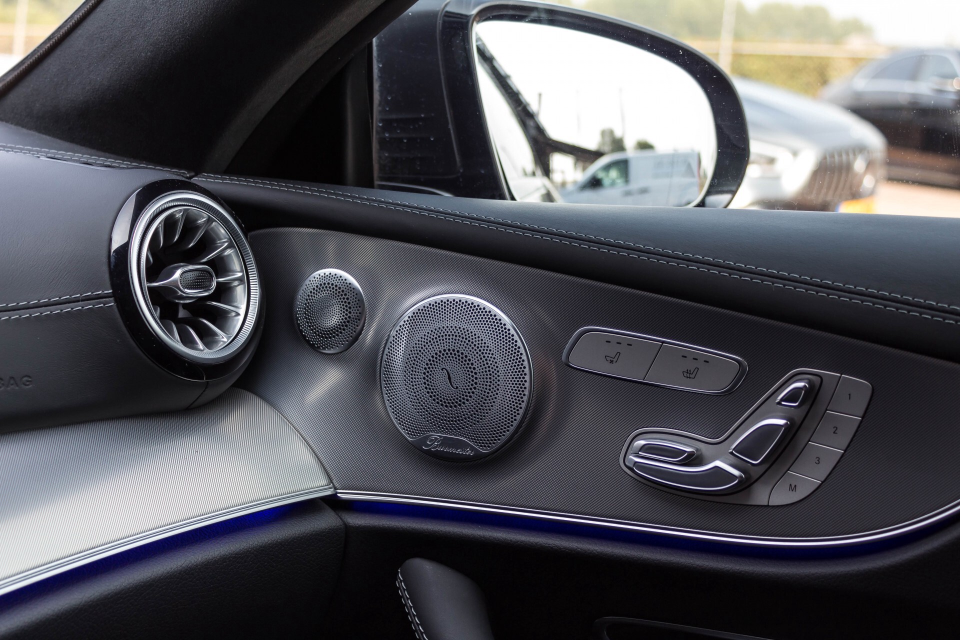 Mercedes-Benz E-Klasse Coupé 300 AMG Luchtvering/Distronic/Keyless/Designo/Burmester/Stoelkoeling Aut7 Foto 49