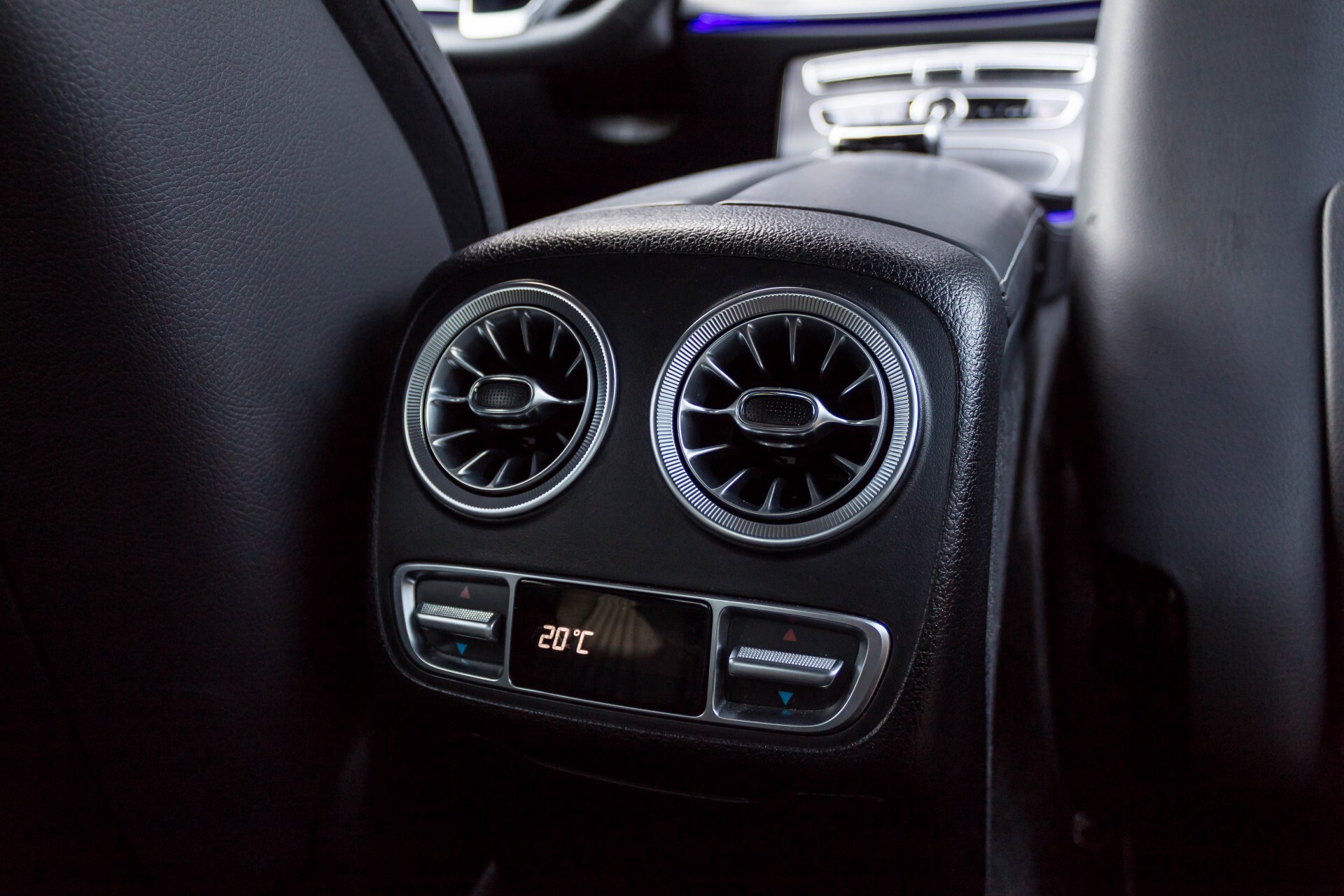 Mercedes-Benz E-Klasse Coupé 300 AMG Luchtvering/Distronic/Keyless/Designo/Burmester/Stoelkoeling Aut7 Foto 52