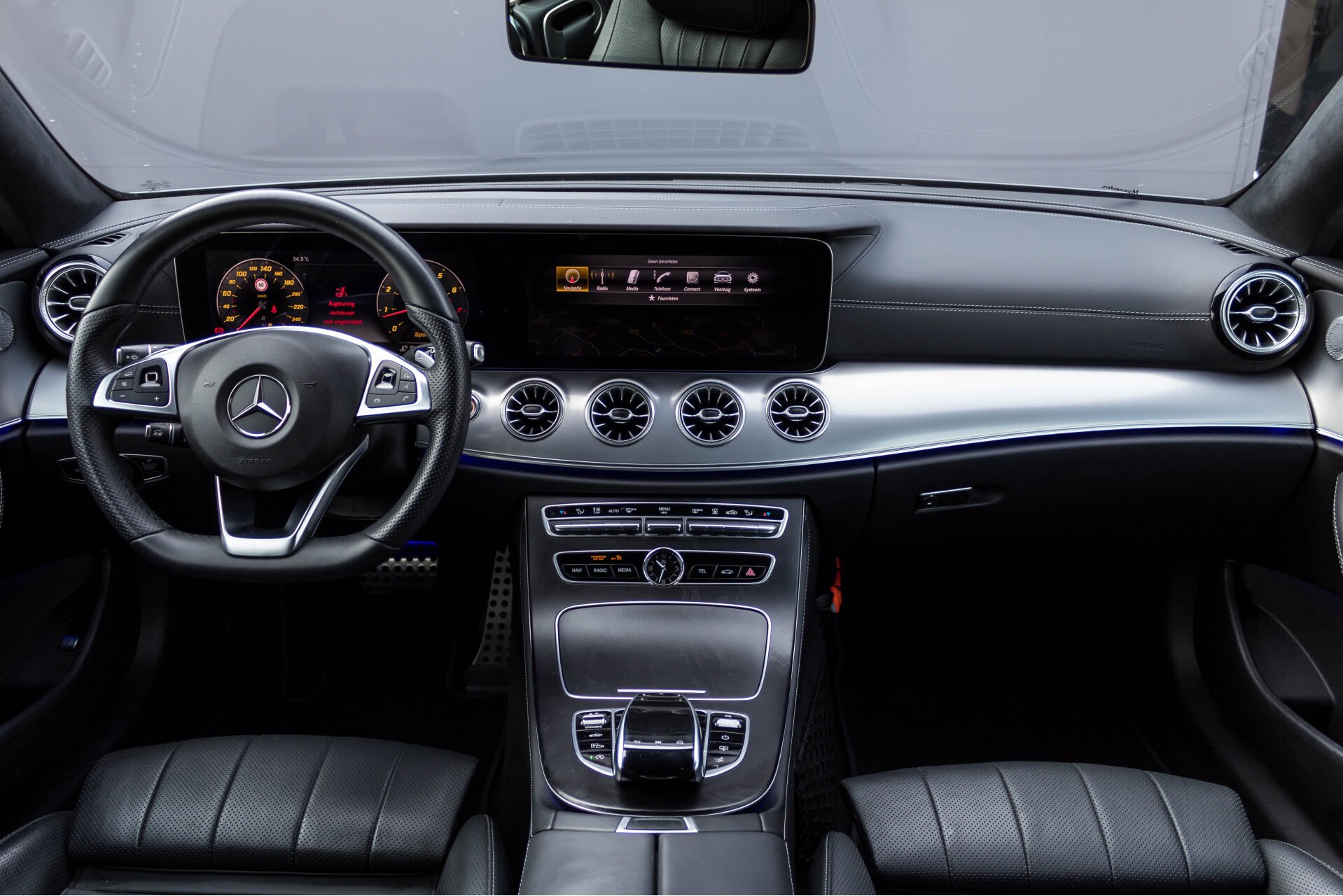 Mercedes-Benz E-Klasse Coupé 300 AMG Luchtvering/Distronic/Keyless/Designo/Burmester/Stoelkoeling Aut7 Foto 6