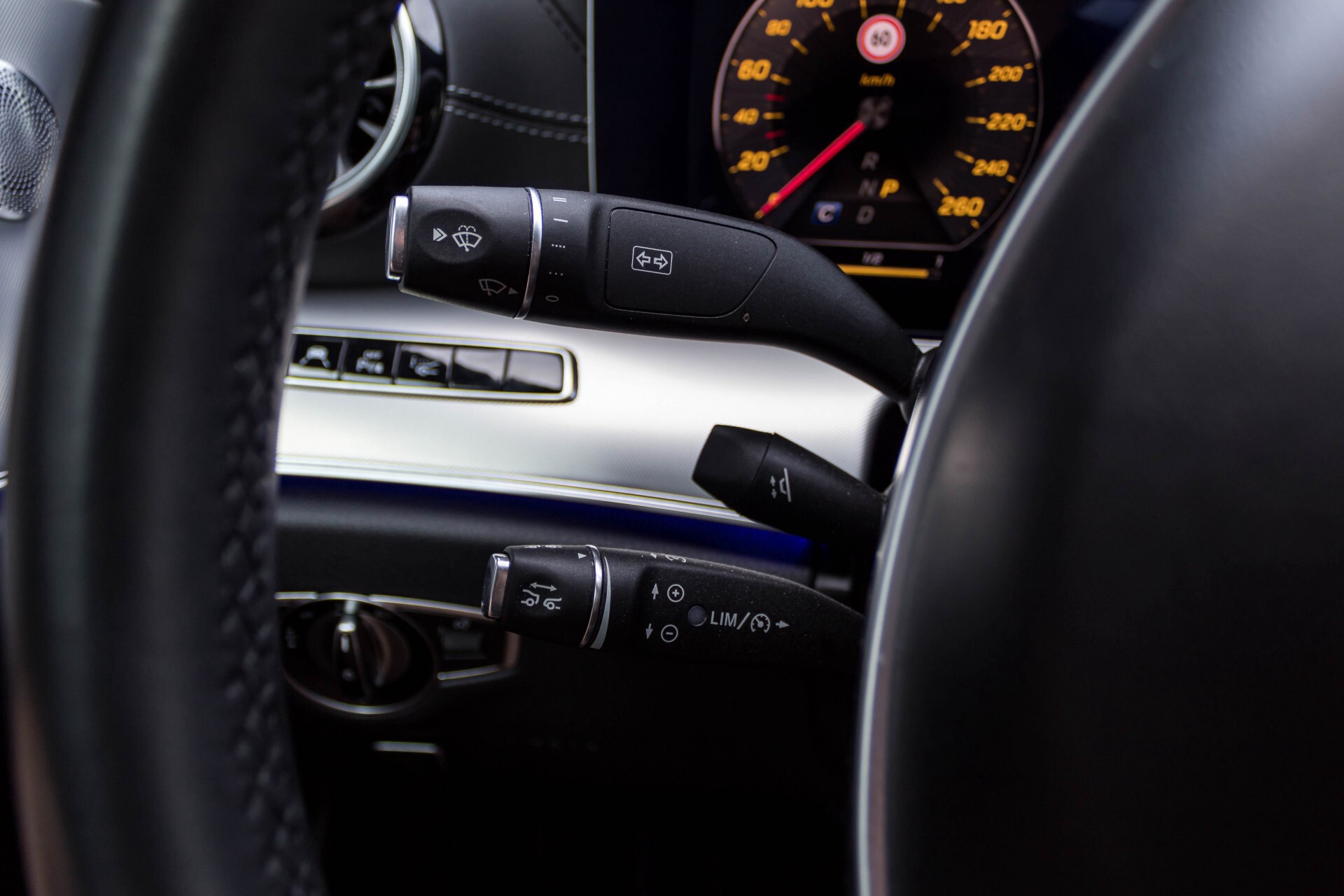 Mercedes-Benz E-Klasse Coupé 300 AMG Luchtvering/Distronic/Keyless/Designo/Burmester/Stoelkoeling Aut7 Foto 9