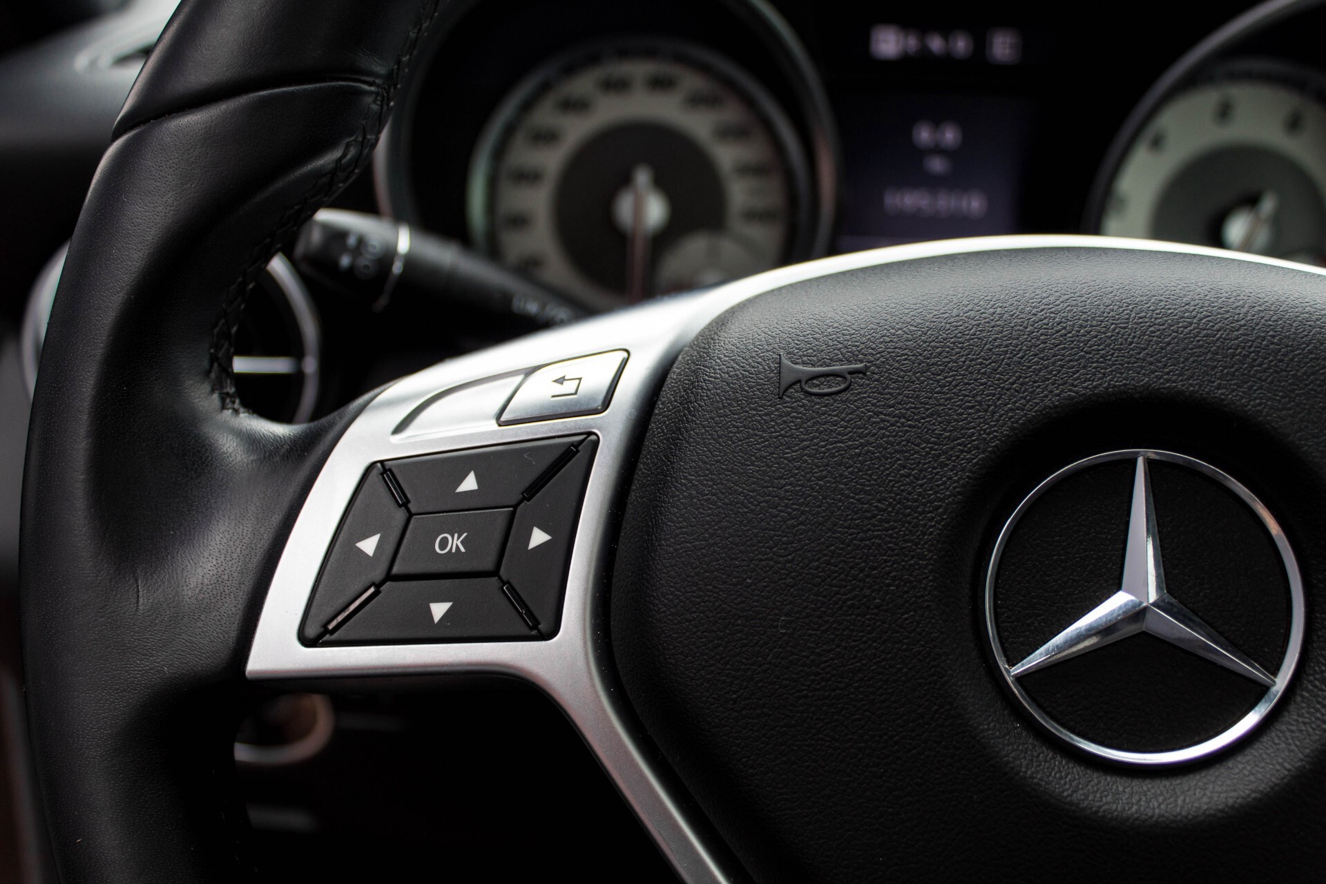 Mercedes-Benz SLK 200 Panorama/Airscarf/Navi/Pts/Leder/17" Aut7 Foto 11