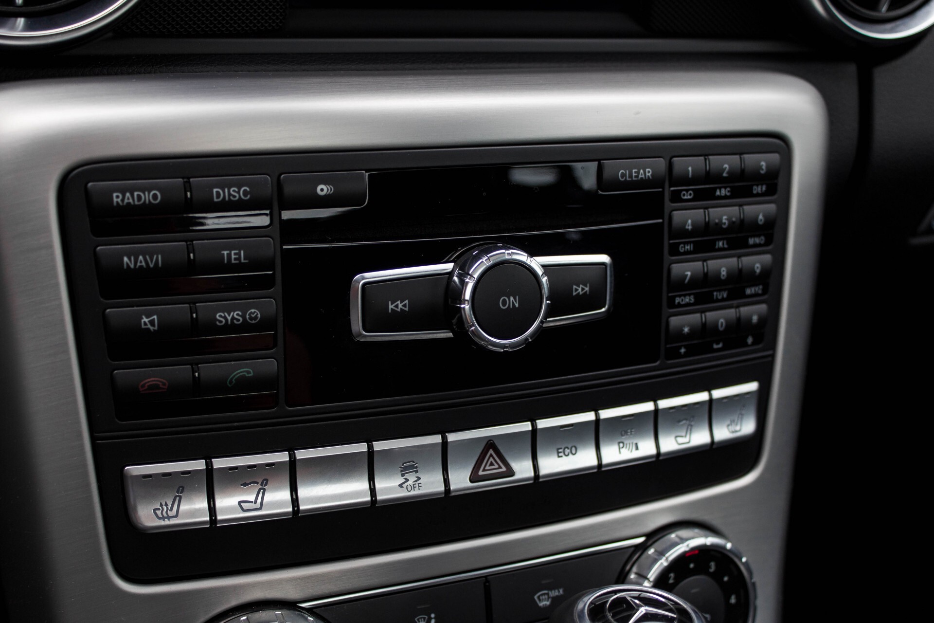 Mercedes-Benz SLK 200 Panorama/Airscarf/Navi/Pts/Leder/17" Aut7 Foto 28