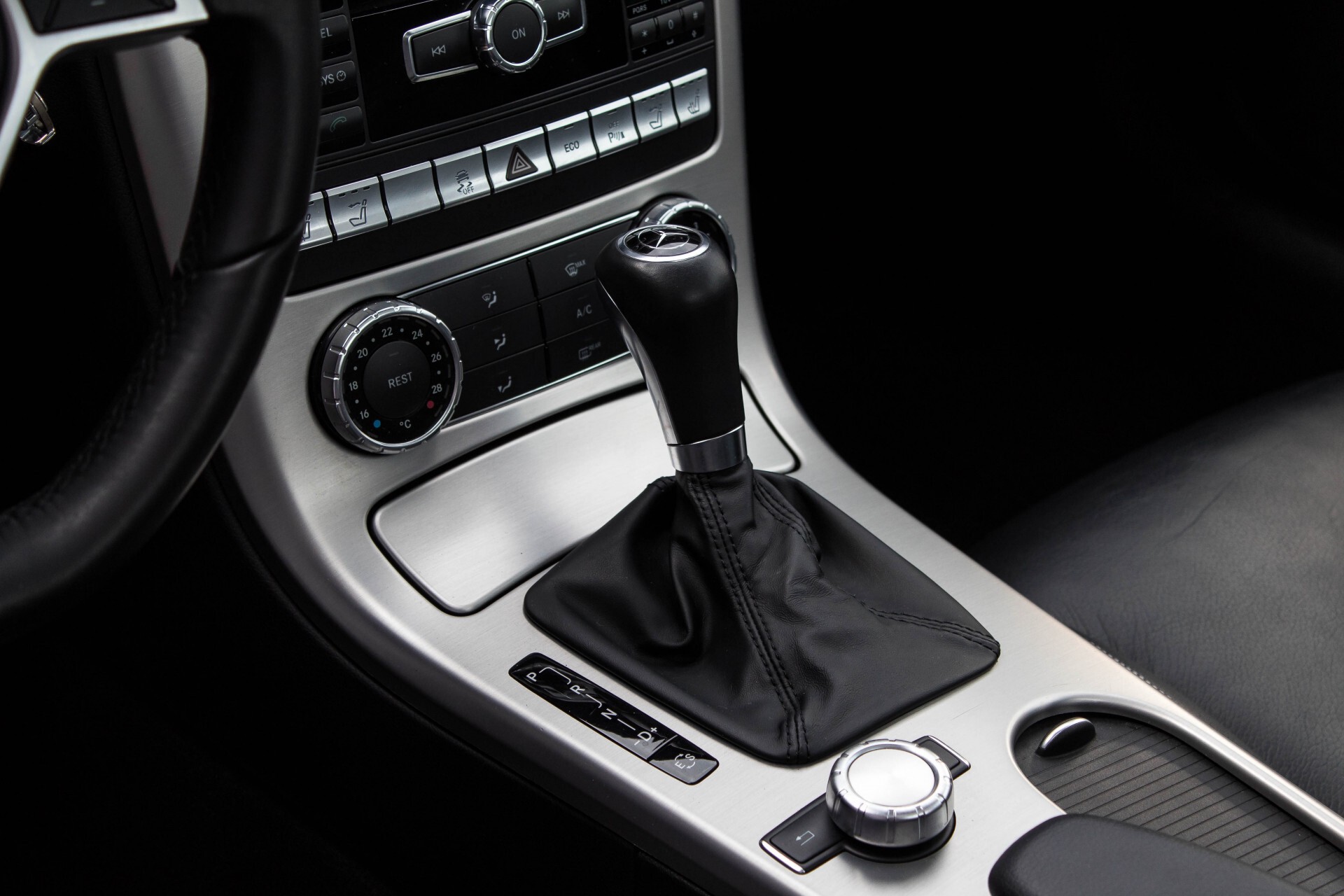 Mercedes-Benz SLK 200 Panorama/Airscarf/Navi/Pts/Leder/17" Aut7 Foto 31