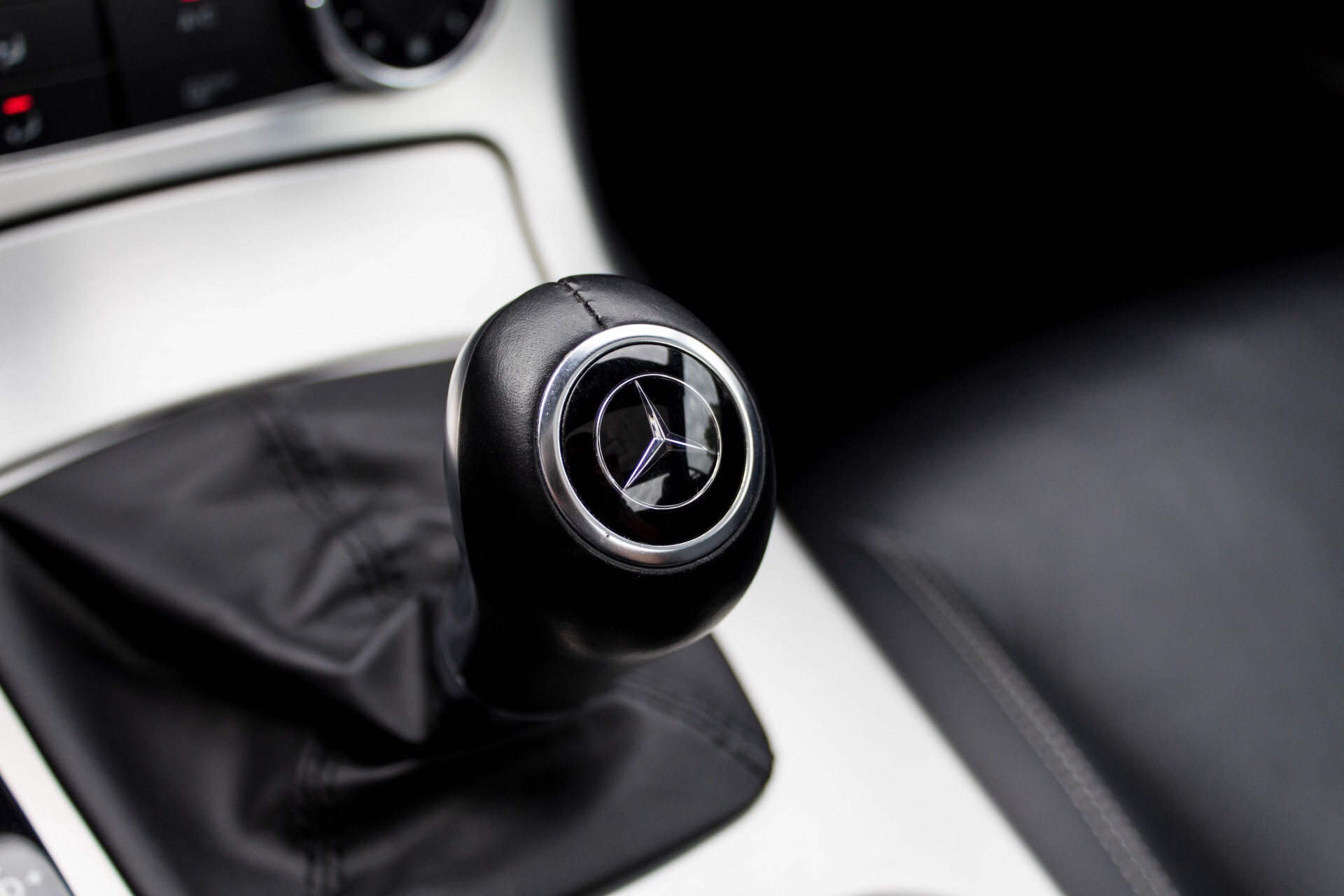 Mercedes-Benz SLK 200 Panorama/Airscarf/Navi/Pts/Leder/17" Aut7 Foto 33