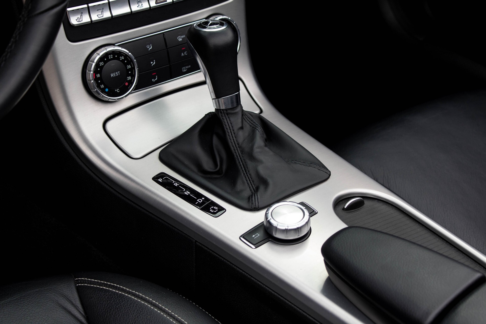 Mercedes-Benz SLK 200 Panorama/Airscarf/Navi/Pts/Leder/17" Aut7 Foto 39