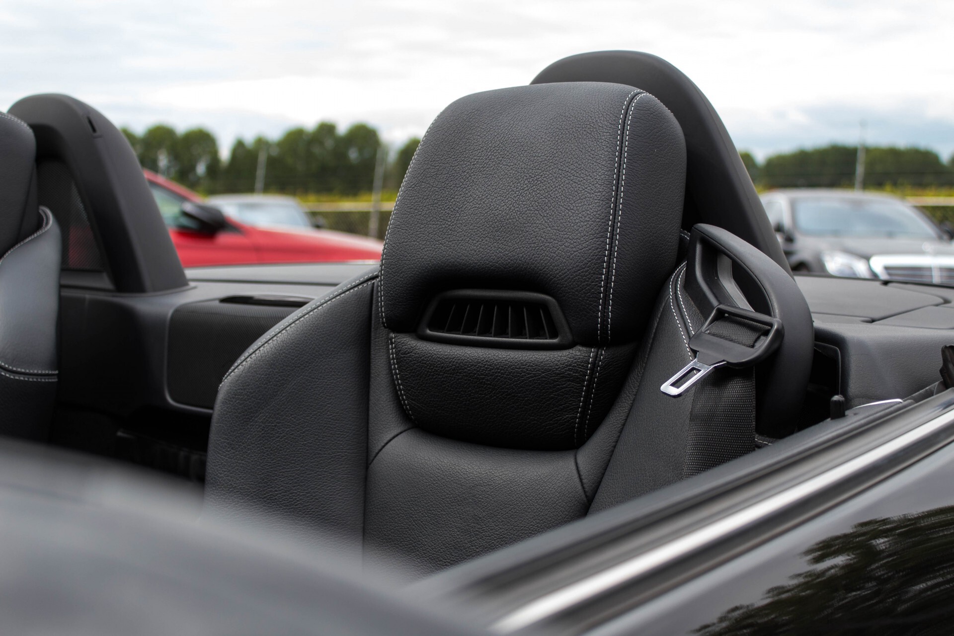 Mercedes-Benz SLK 200 Panorama/Airscarf/Navi/Pts/Leder/17" Aut7 Foto 40